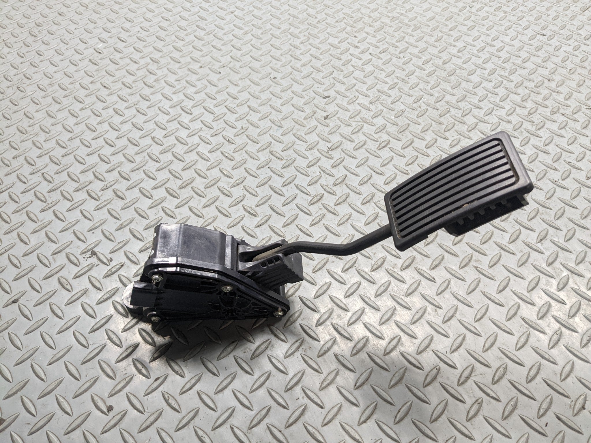 2007 - 2009 ACURA MDX OEM ACCELERATION GAS PEDAL POSITION SENSOR BLACK