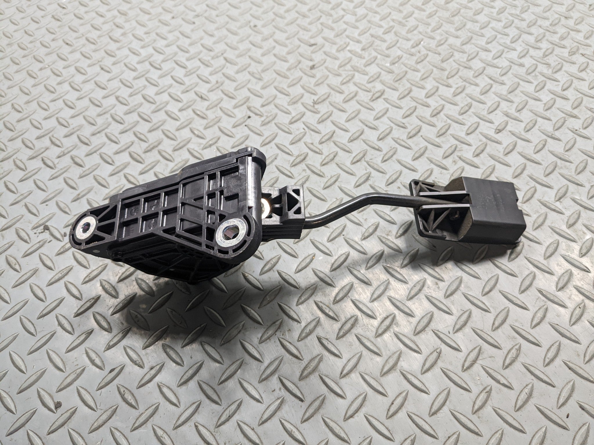 2007 - 2009 ACURA MDX OEM ACCELERATION GAS PEDAL POSITION SENSOR BLACK