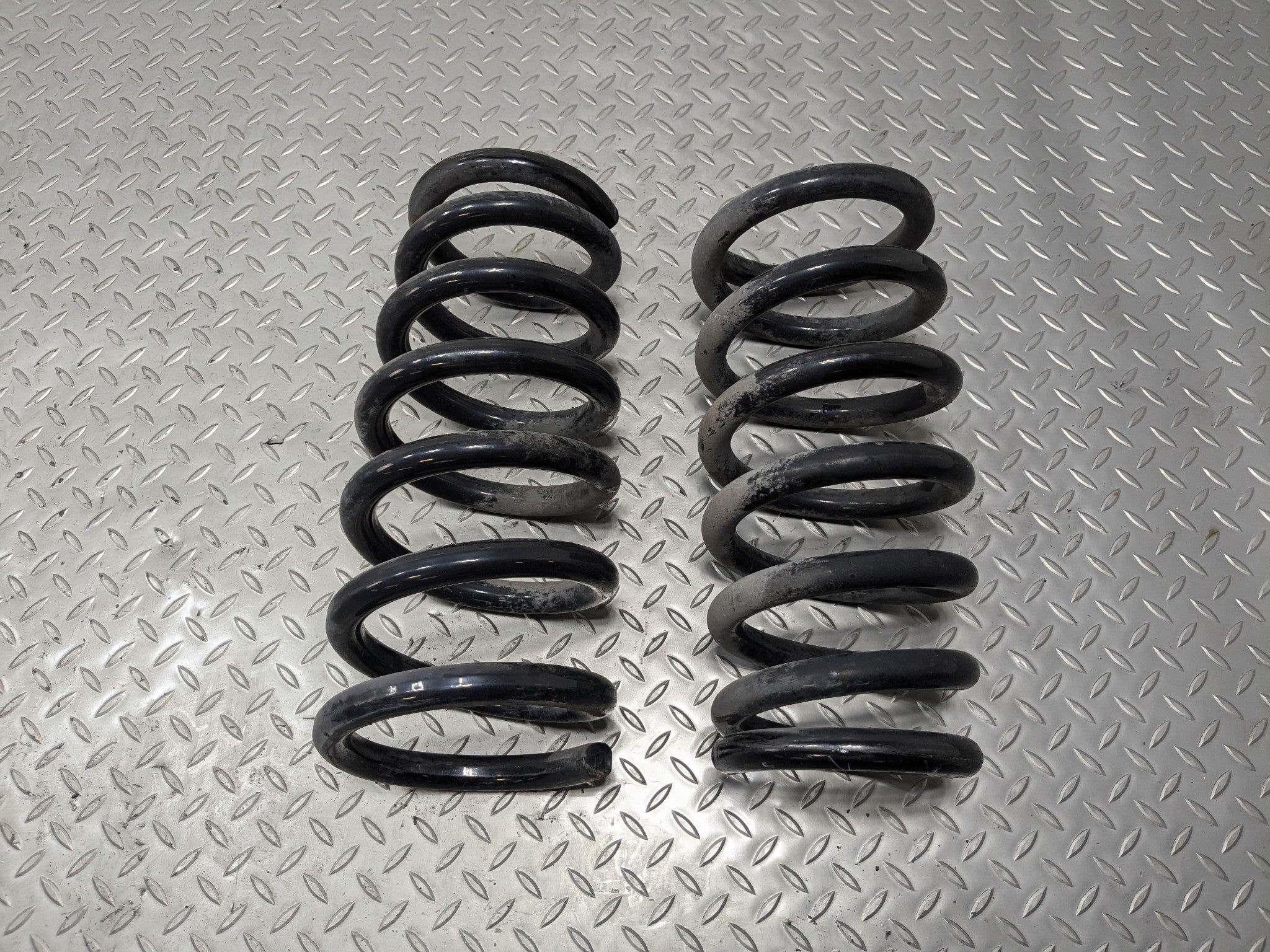 2007 - 2009 ACURA MDX OEM AIR COIL SPRING REAR RIGHT AND LEFT SIDE