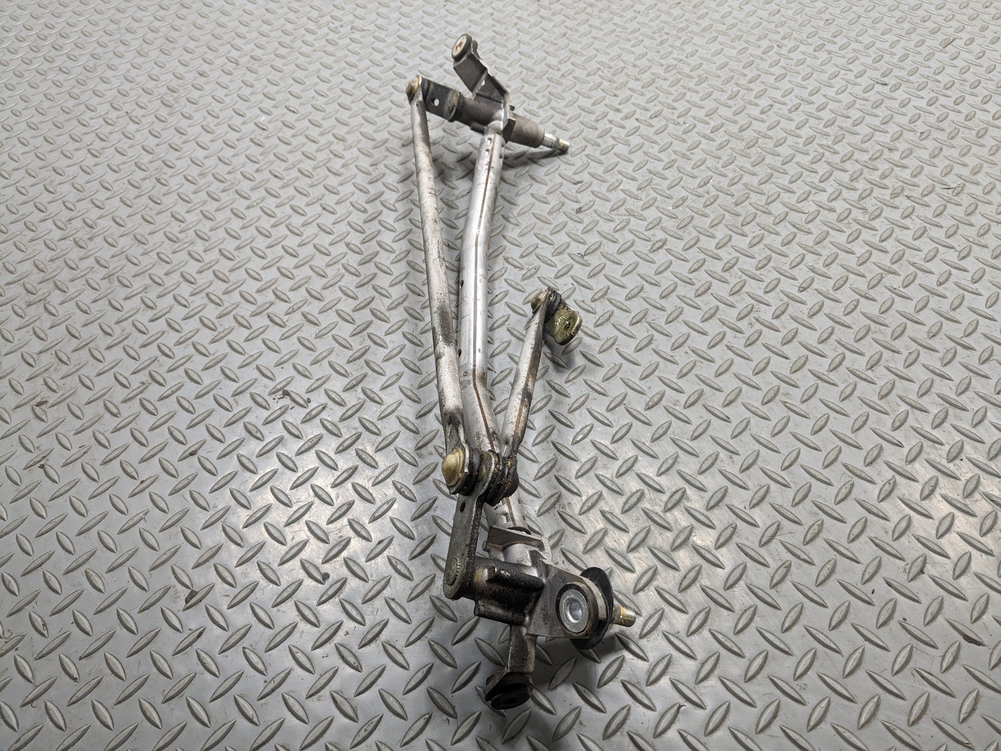 2007 - 2009 ACURA MDX OEM WINDSHIELD WIPER TRANSMISSION LINKAGE ASSEMBLY