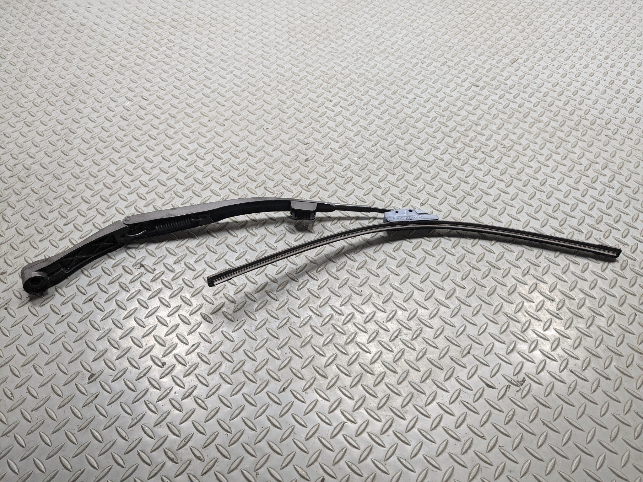 2007 - 2009 ACURA MDX OEM WINDSHIELD WIPER ARM WITH BLADE FRONT LEFT DRIVER SIDE