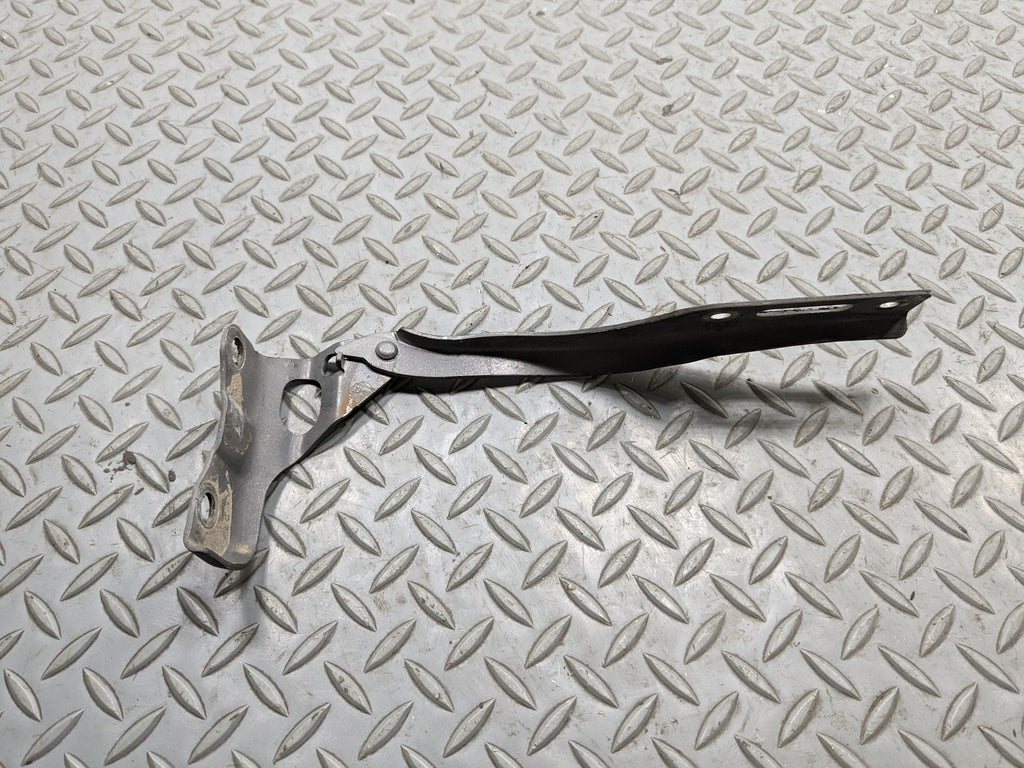 2007 - 2009 ACURA MDX OEM HOOD HINGE SUPPORT BRACKET FRONT LEFT DRIVER SIDE