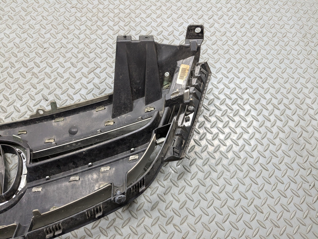 2007 - 2009 ACURA MDX OEM GRILLE WITH EMBLEM FRONT CENTER UPPER BUMPER
