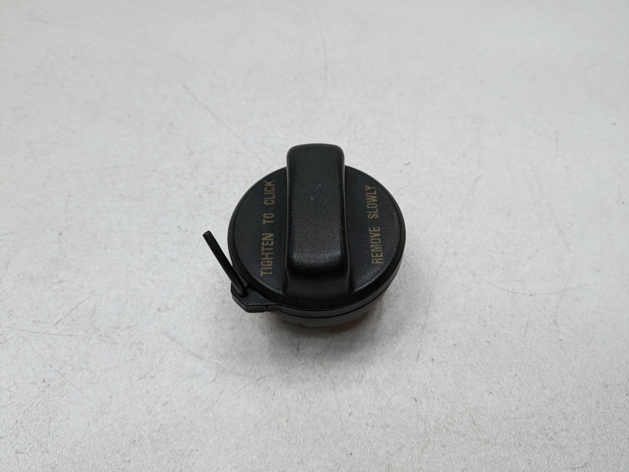 2007 - 2009 ACURA MDX OEM FILLER CAP FUEL GAS TANK ASSEMBLY BLACK