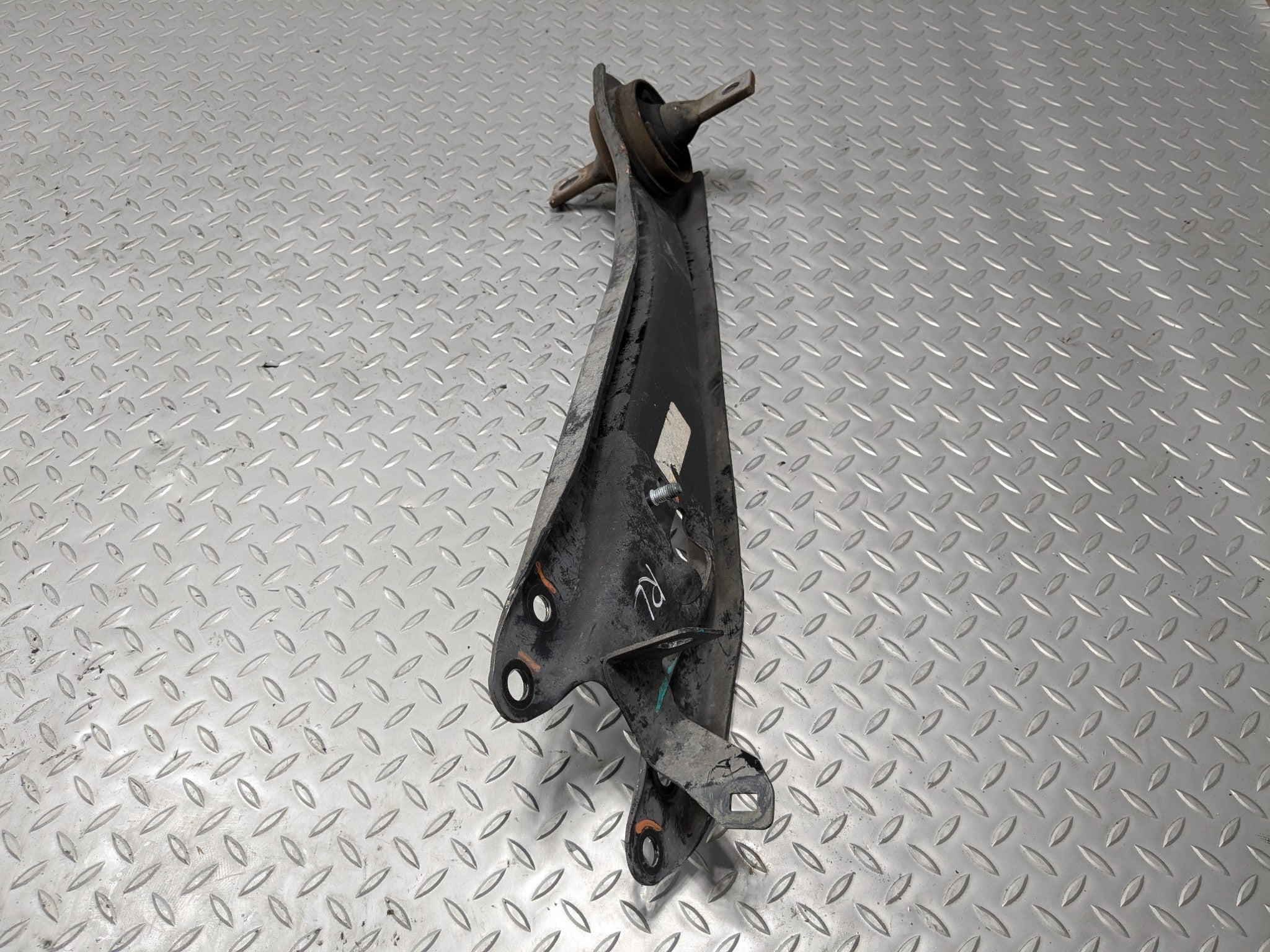 2007 - 2013 ACURA MDX OEM LOWER TRAILING CONTROL ARM REAR LEFT DRIVER SIDE