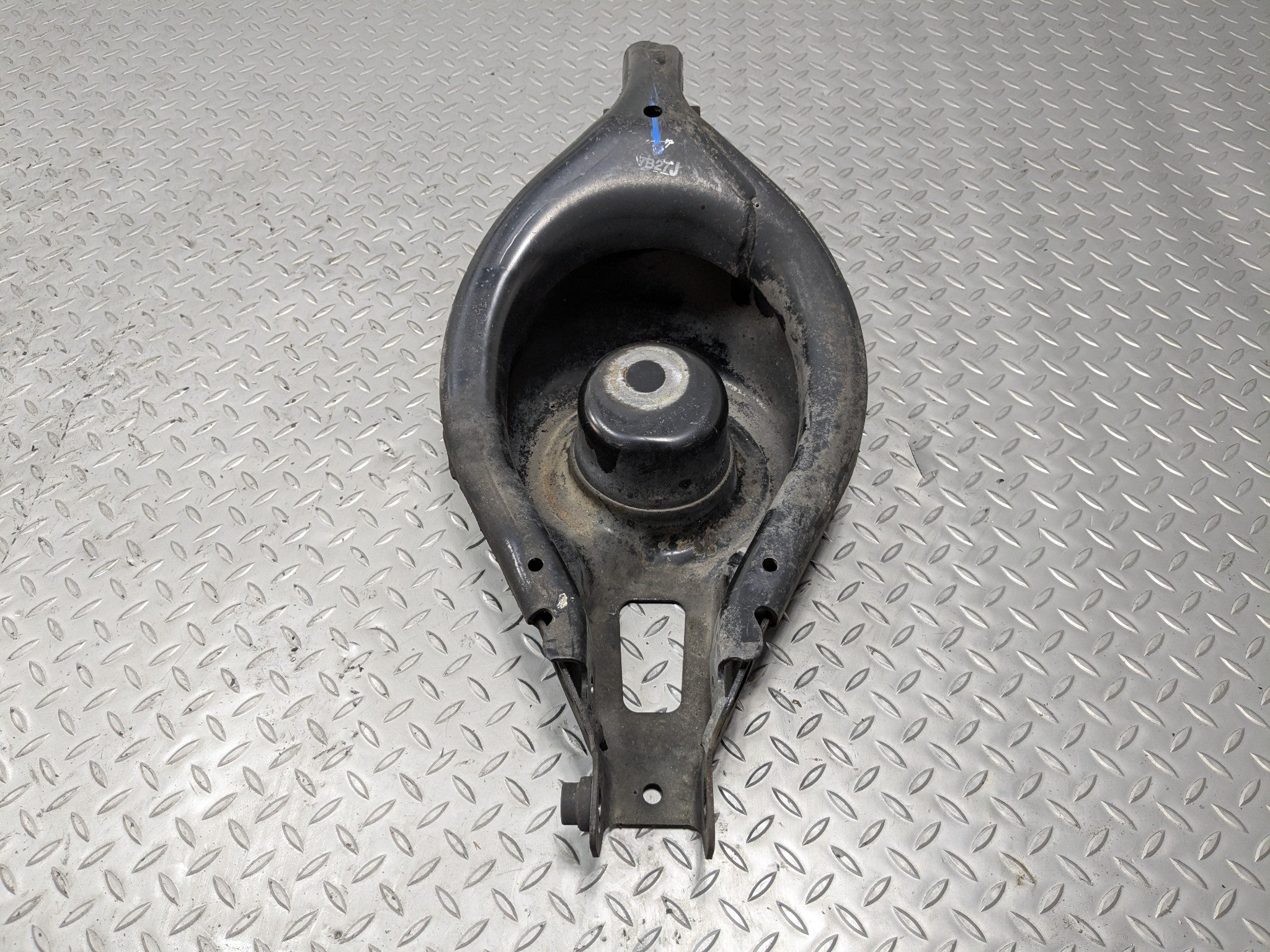 2007 - 2013 ACURA MDX OEM LOWER COIL SPRING SEAT CONTROL ARM REAR LEFT SIDE