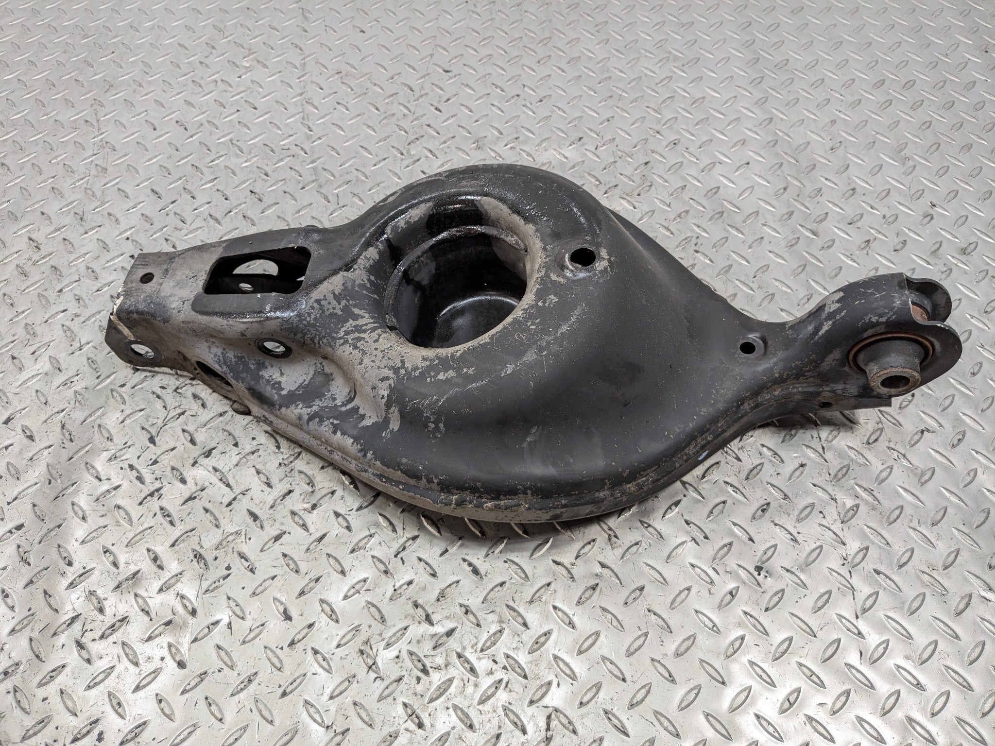 2007 - 2013 ACURA MDX OEM LOWER COIL SPRING SEAT CONTROL ARM REAR RIGHT SIDE