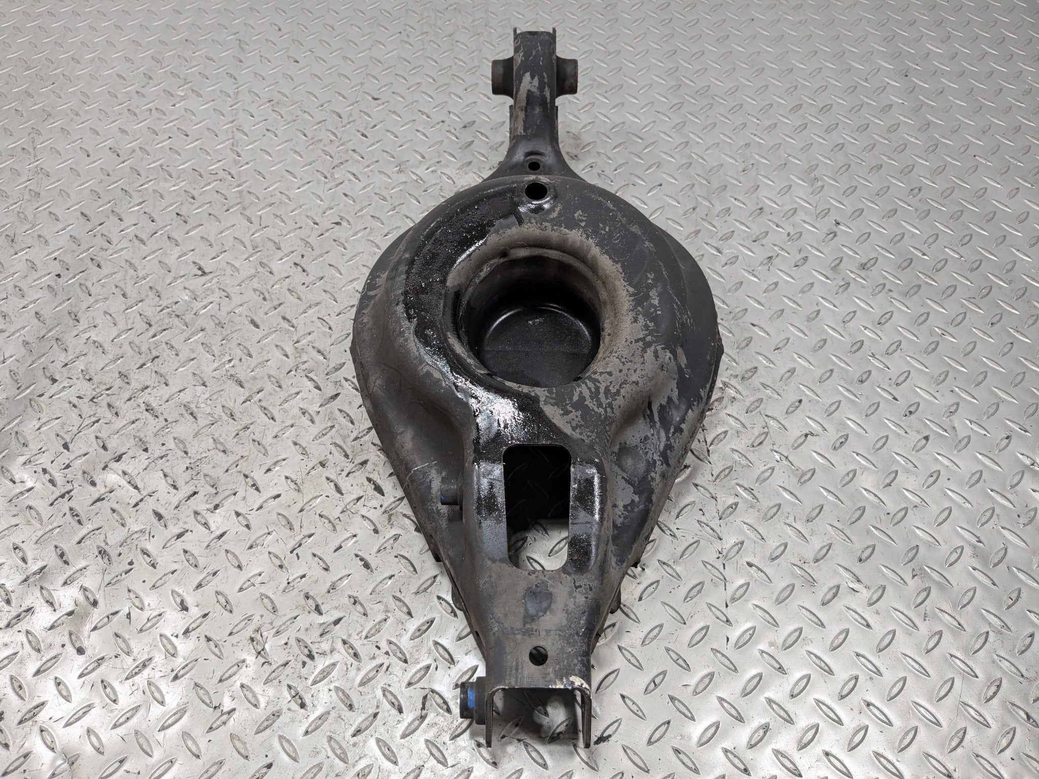 2007 - 2013 ACURA MDX OEM LOWER COIL SPRING SEAT CONTROL ARM REAR RIGHT SIDE