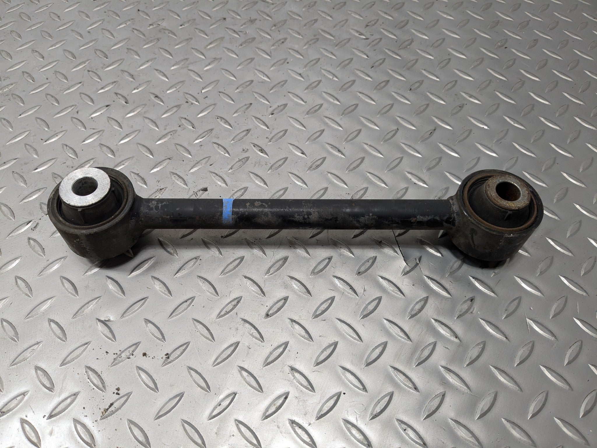 2007 - 2009 ACURA MDX OEM LOWER CONTROL ARM REAR RIGHT PASSENGER SIDE