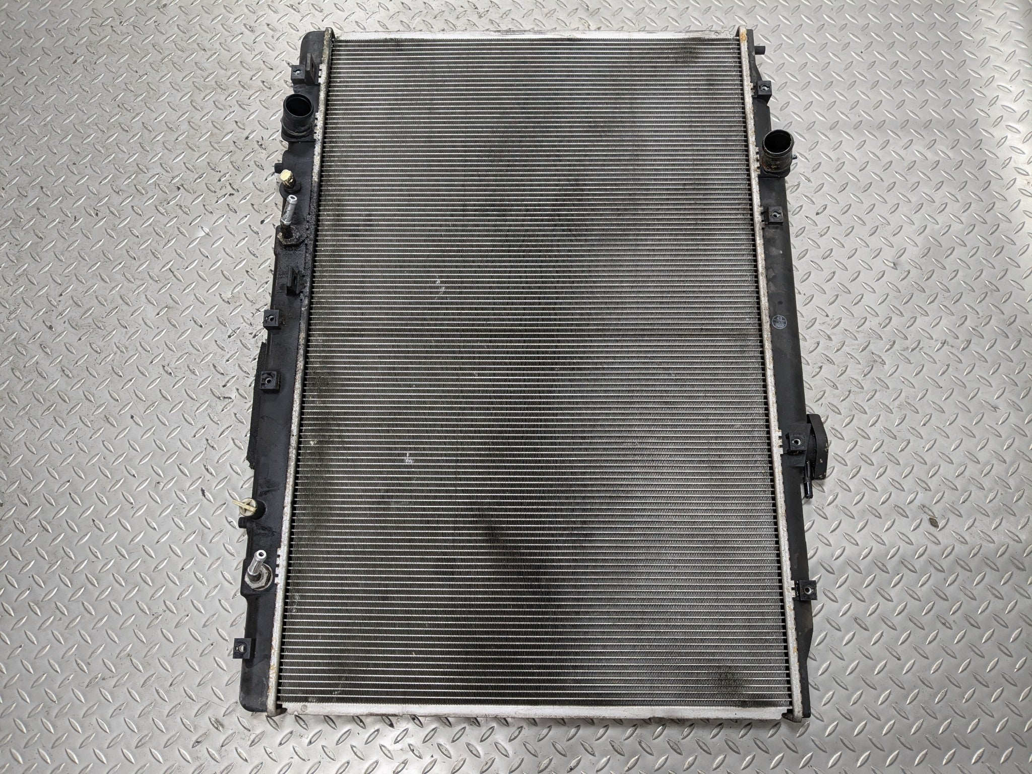 2007 - 2009 ACURA MDX OEM ENGINE COOLING RADIATOR ASSEMBLY 3.7L