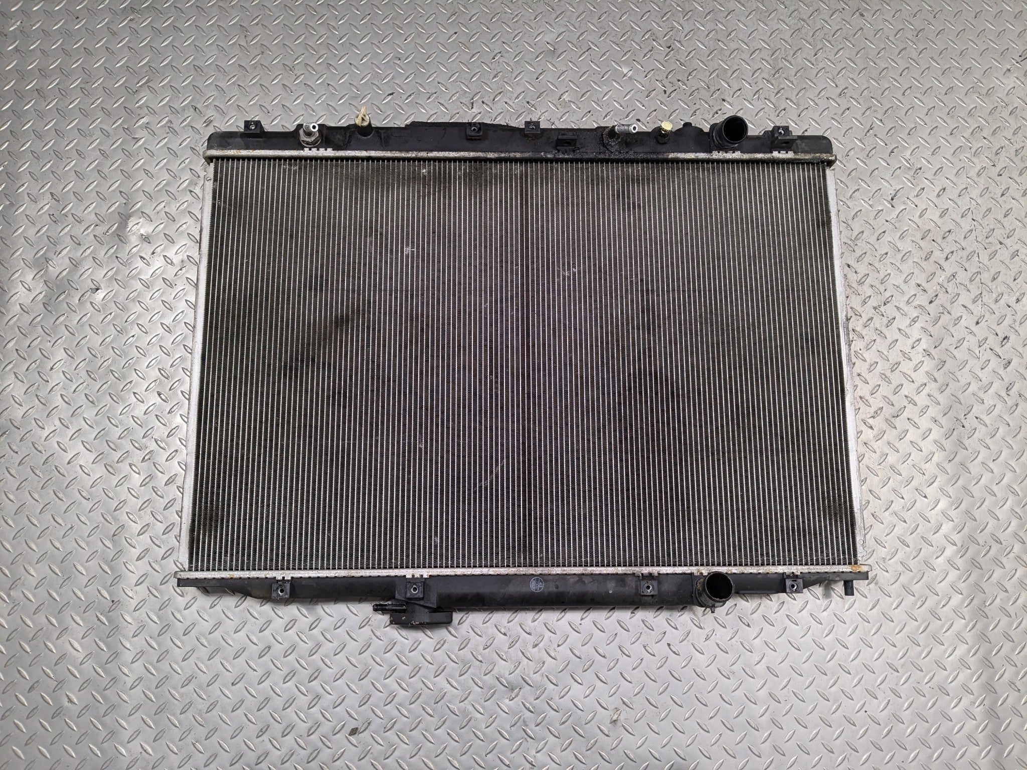 2007 - 2009 ACURA MDX OEM ENGINE COOLING RADIATOR ASSEMBLY 3.7L