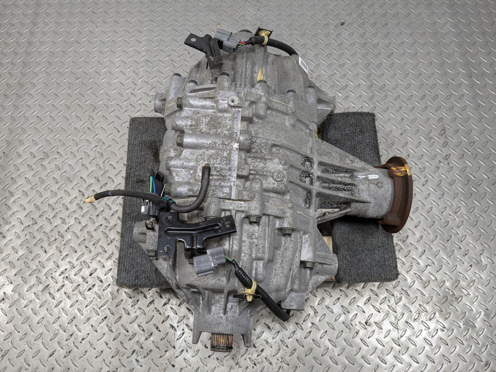2007 - 2009 ACURA MDX OEM REAR DIFFERENTIAL AXLE CARRIER ASSEMBLY 3.7L