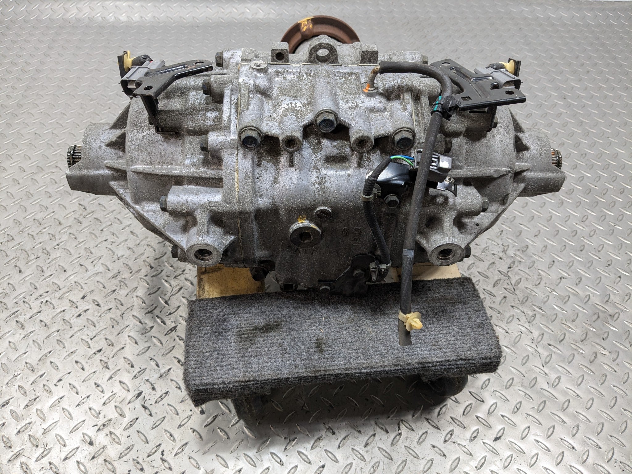 2007 - 2009 ACURA MDX OEM REAR DIFFERENTIAL AXLE CARRIER ASSEMBLY 3.7L