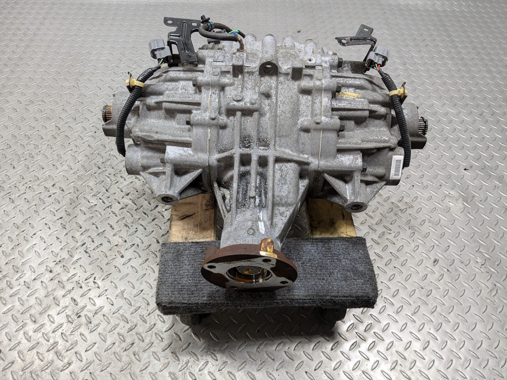 2007 - 2009 ACURA MDX OEM REAR DIFFERENTIAL AXLE CARRIER ASSEMBLY 3.7L