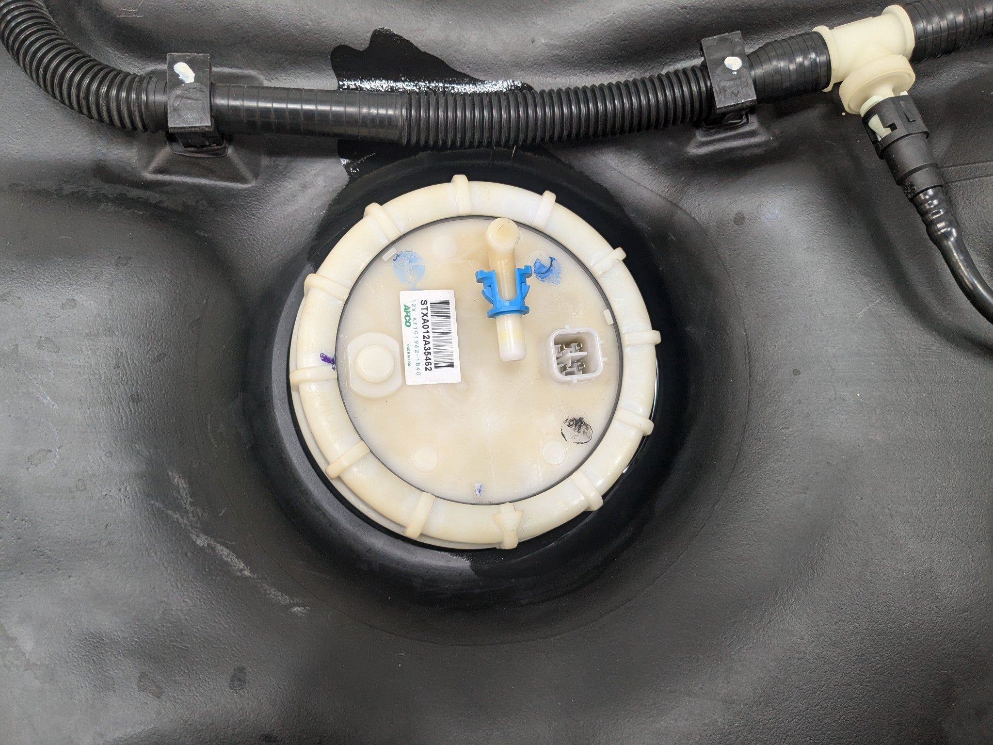 2007 - 2009 ACURA MDX OEM 3.7L GASOLINE FUEL TANK RESERVIOR ASSEMBLY BLACK