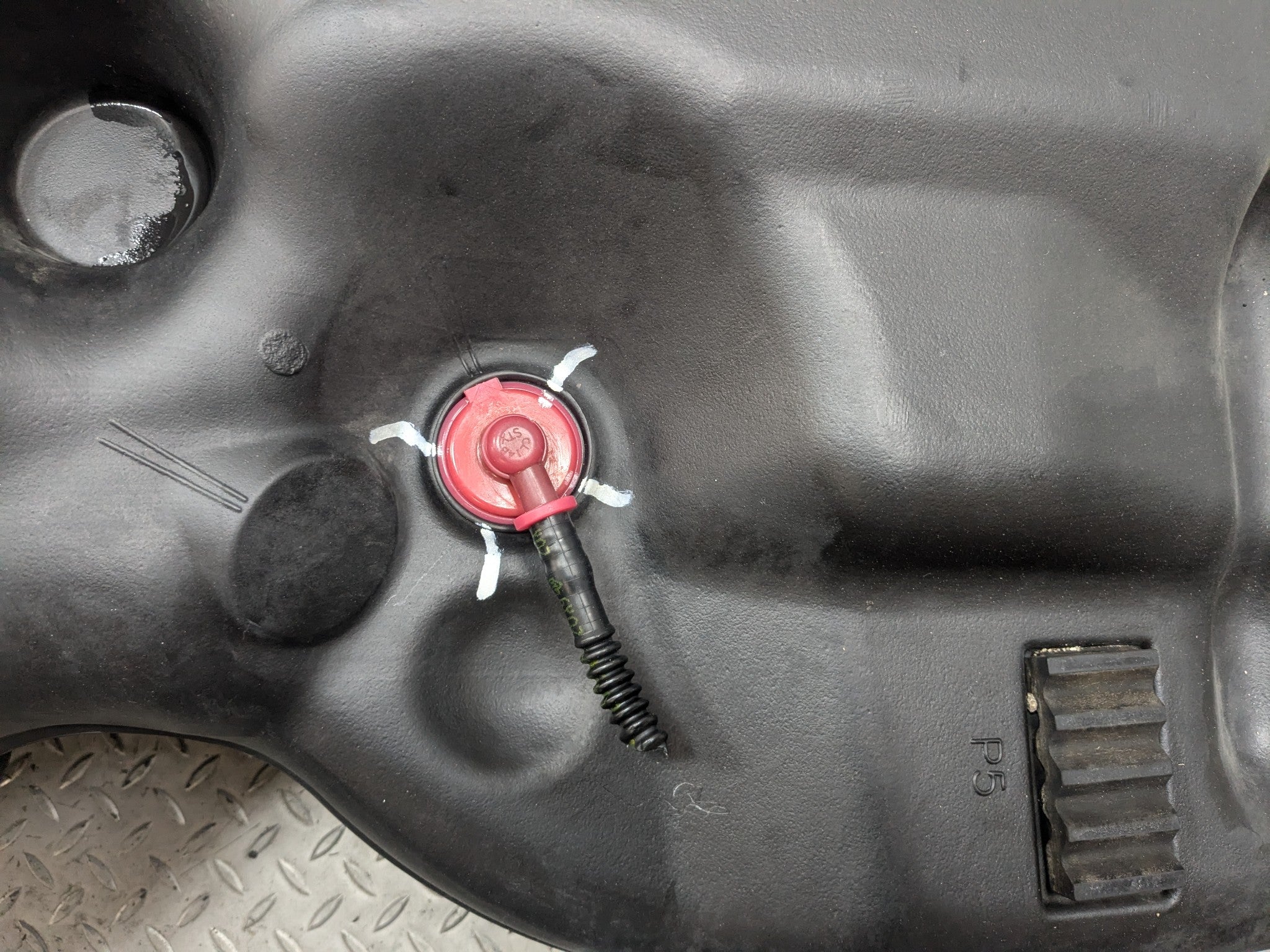 2007 - 2009 ACURA MDX OEM 3.7L GASOLINE FUEL TANK RESERVIOR ASSEMBLY BLACK