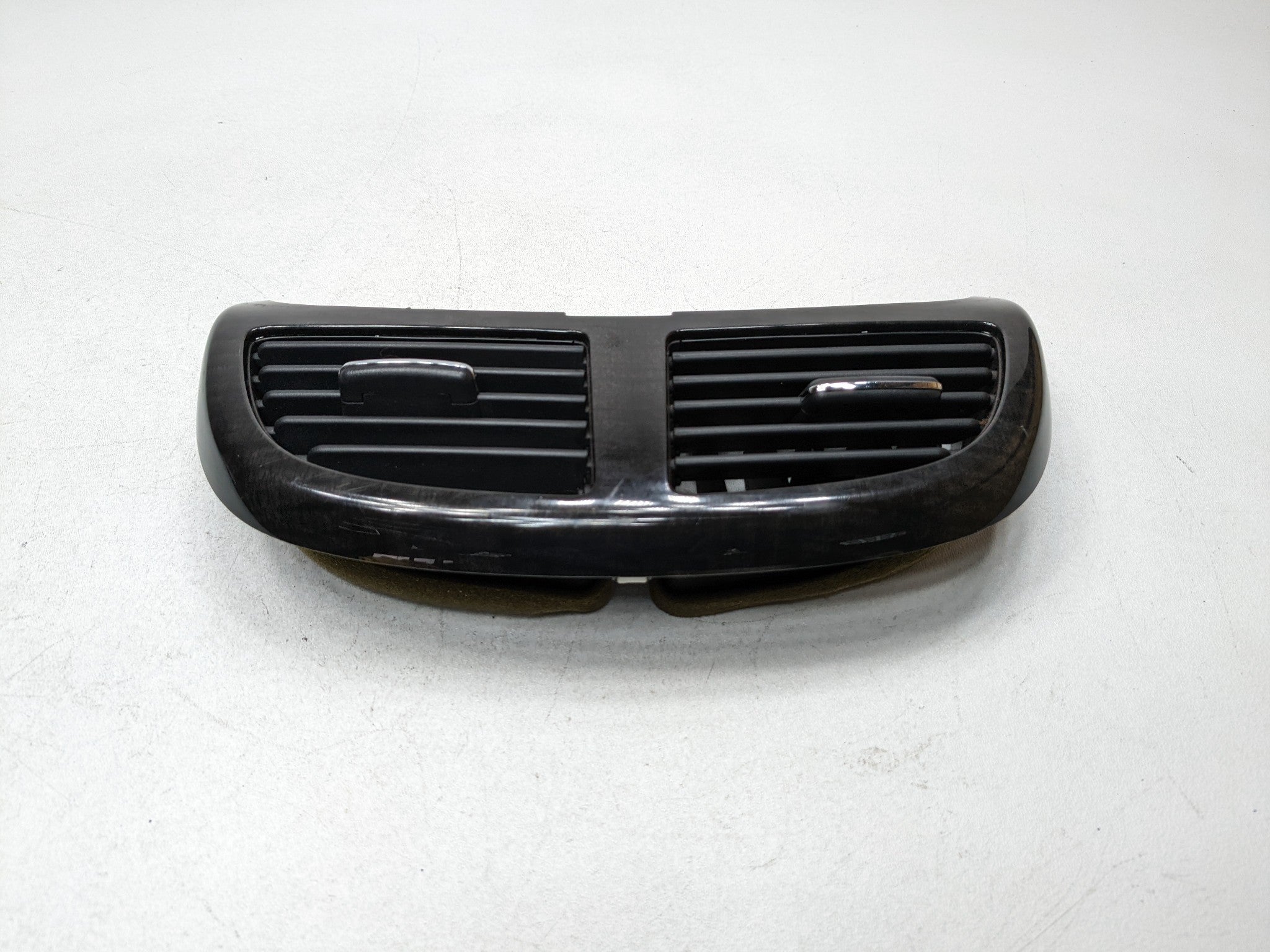 2007 - 2009 ACURA MDX OEM CENTER CONSOLE REAR AC HEATER VENTS
