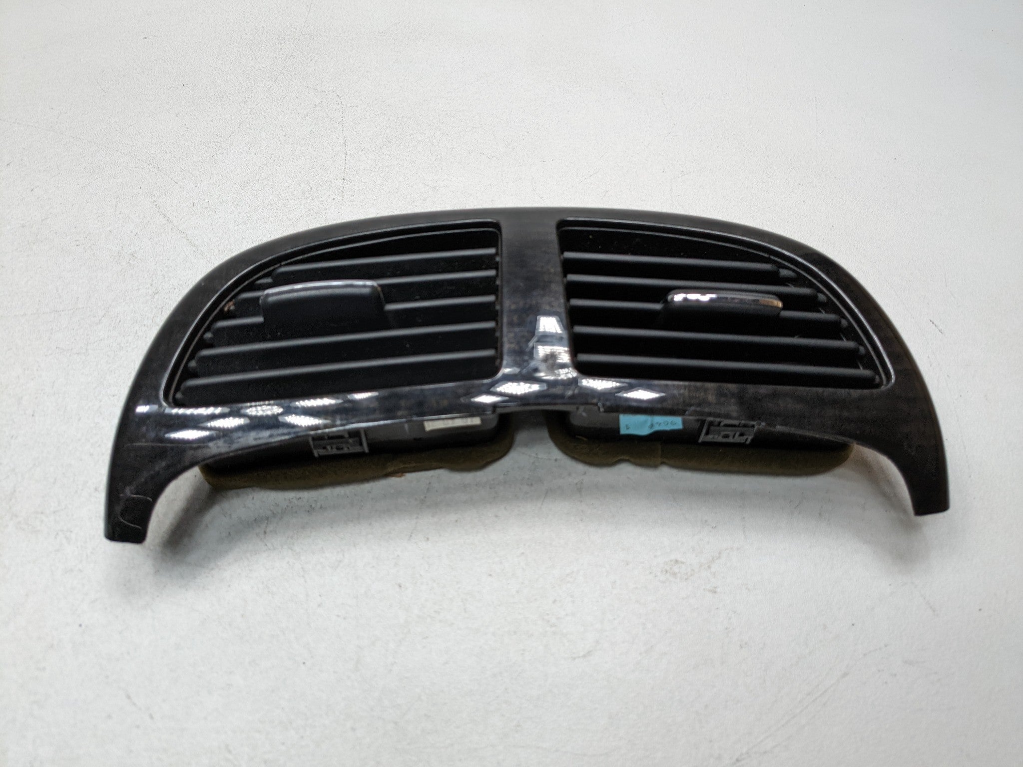 2007 - 2009 ACURA MDX OEM CENTER CONSOLE REAR AC HEATER VENTS
