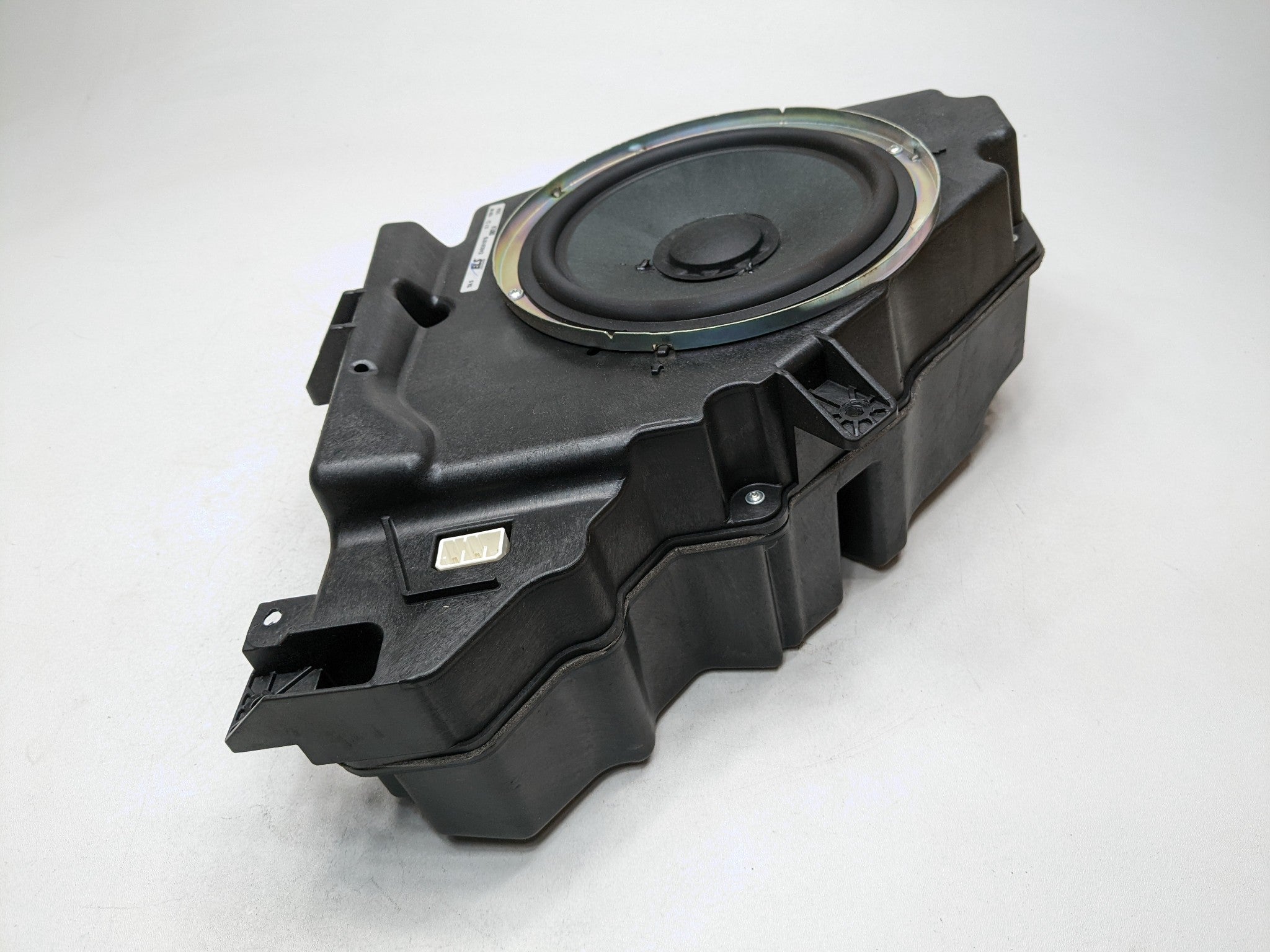 2007 - 2009 ACURA MDX OEM SUBWOOFER SPEAKER AUDIO SOUND SYSTEM REAR SIDE