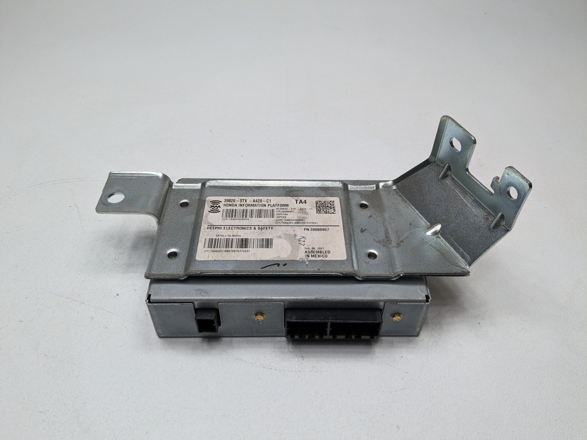 2007 - 2009 ACURA MDX OEM SATELLITE RADIO RECEIVER TUNER CONTROL MODULE UNIT