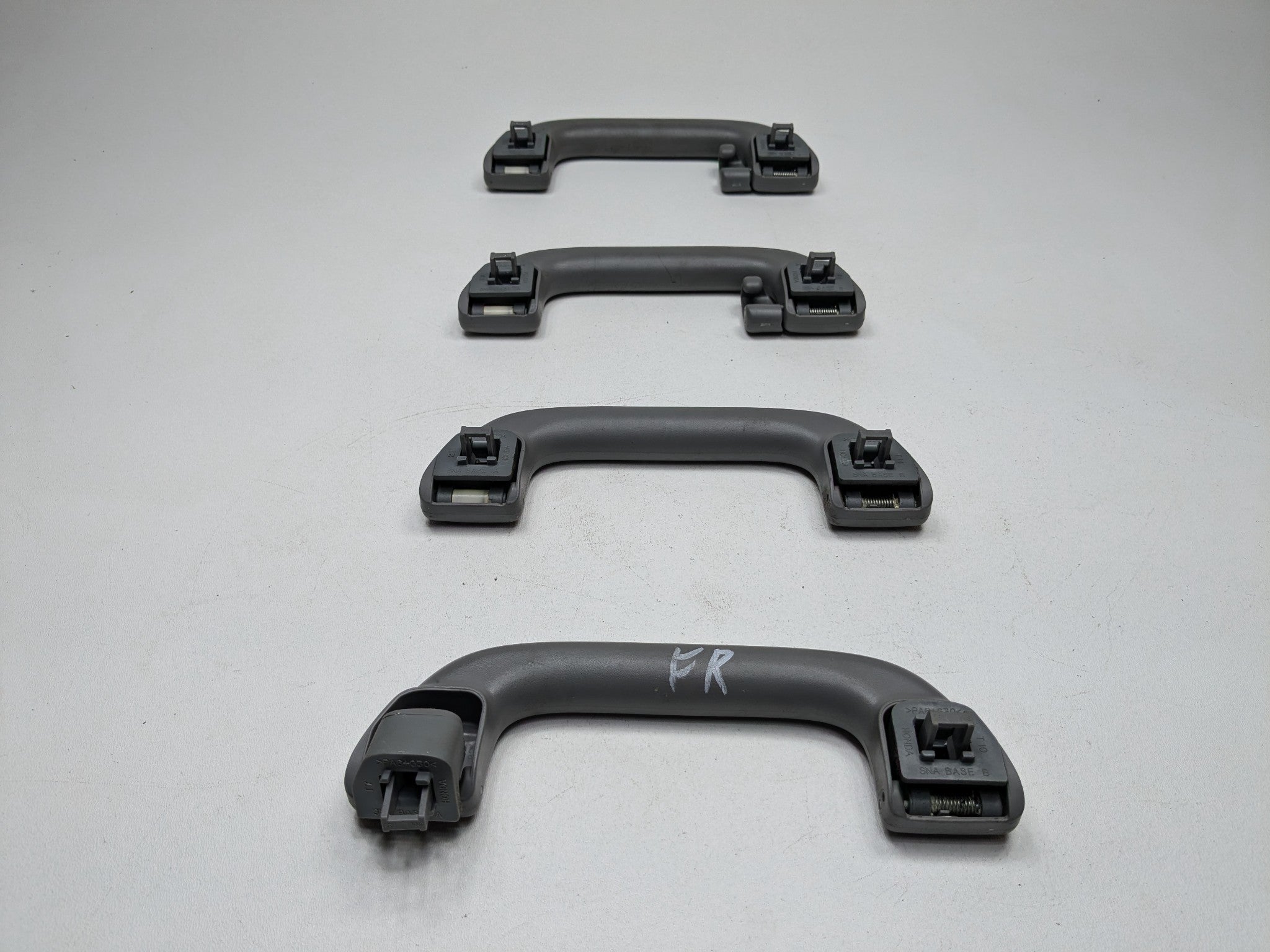 2007 - 2009 ACURA MDX OEM INTERIOR GRAB BAR HANDLE SET FRONT AND REAR UPPER ROOF