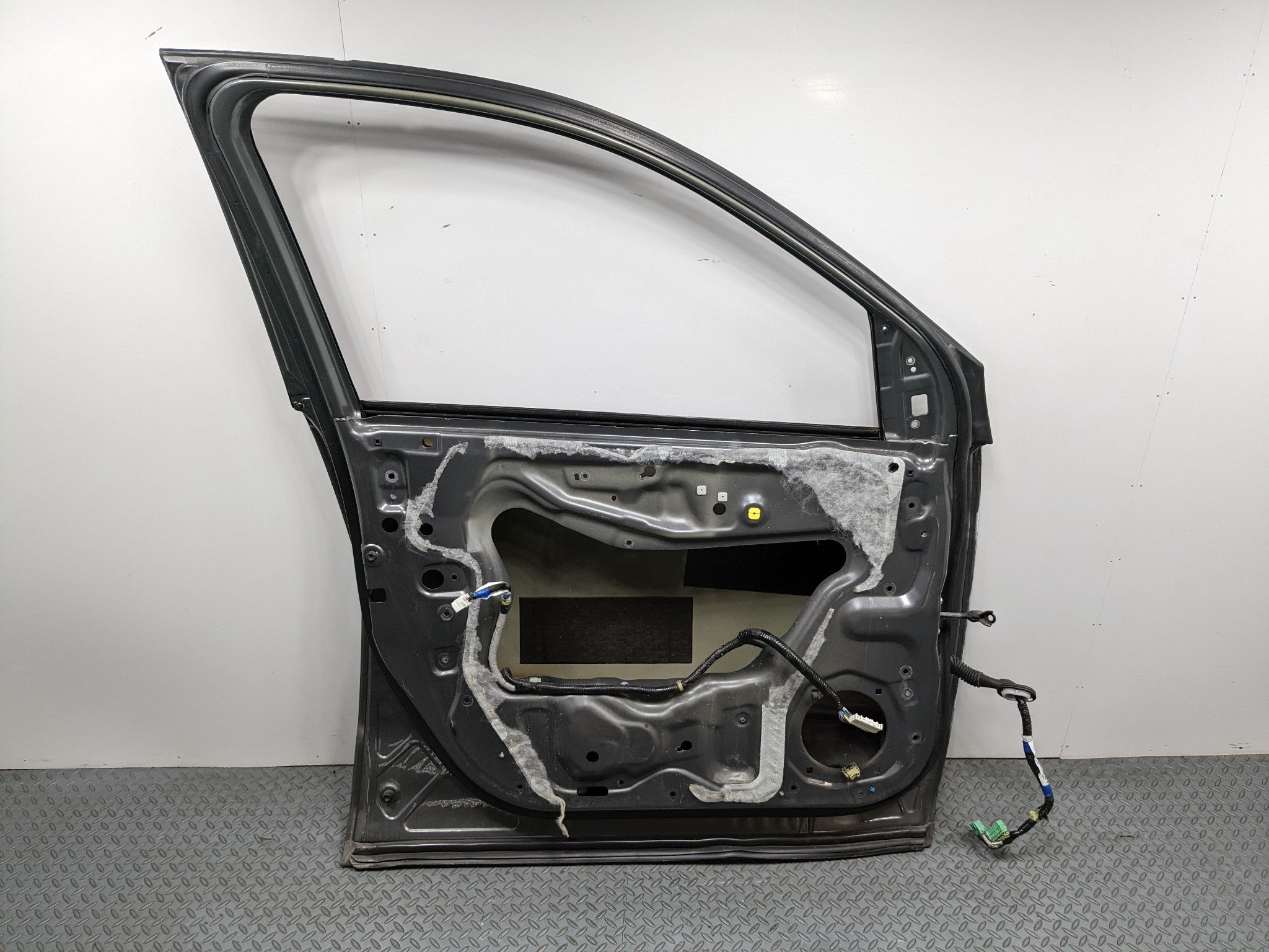 2007 - 2009 ACURA MDX OEM DOOR SHELL PANEL NIMBUS GRAY METALLIC FRONT LEFT SIDE