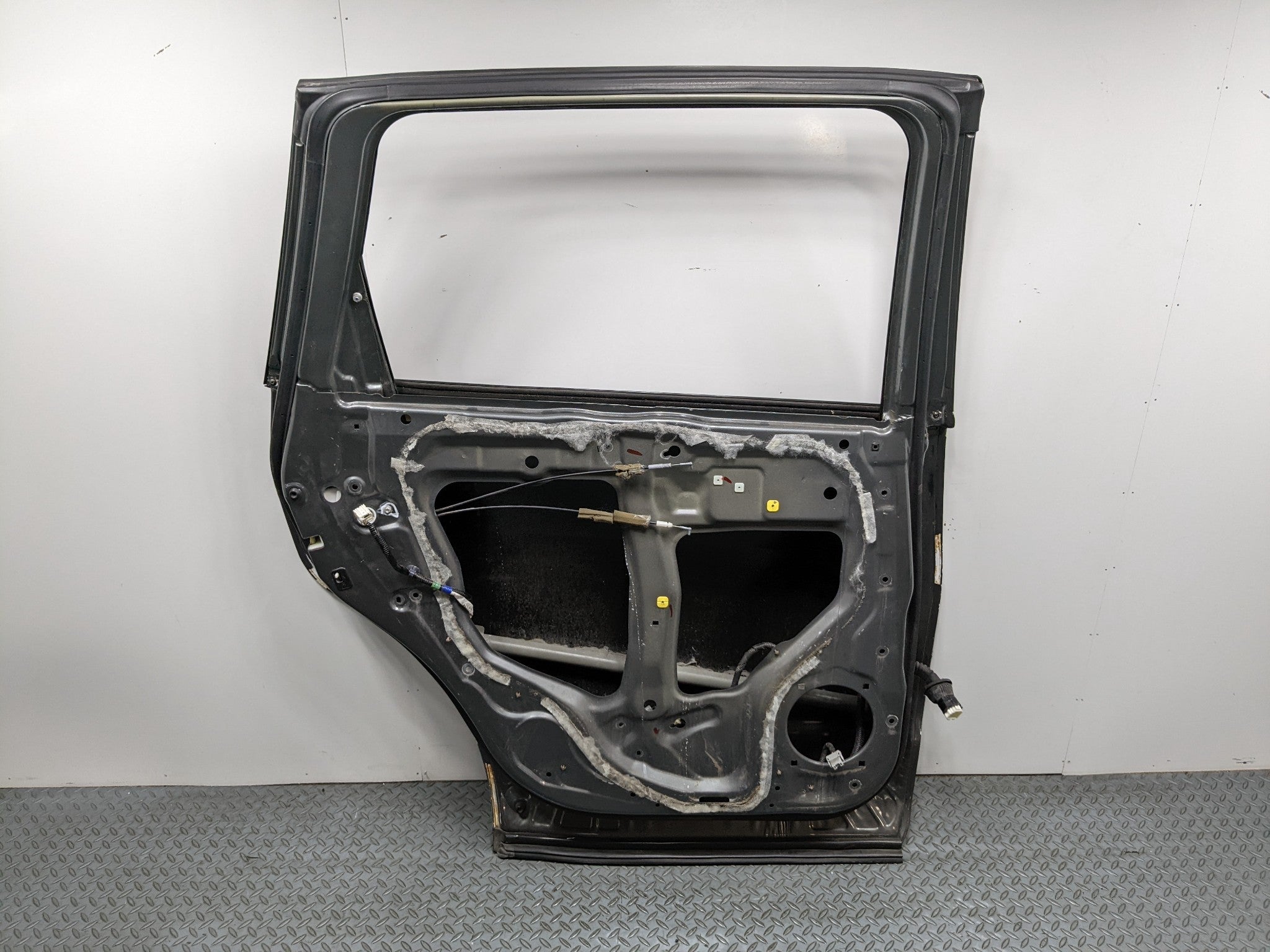 2007 - 2009 ACURA MDX OEM DOOR SHELL PANEL NIMBUS GRAY METALLIC REAR LEFT SIDE