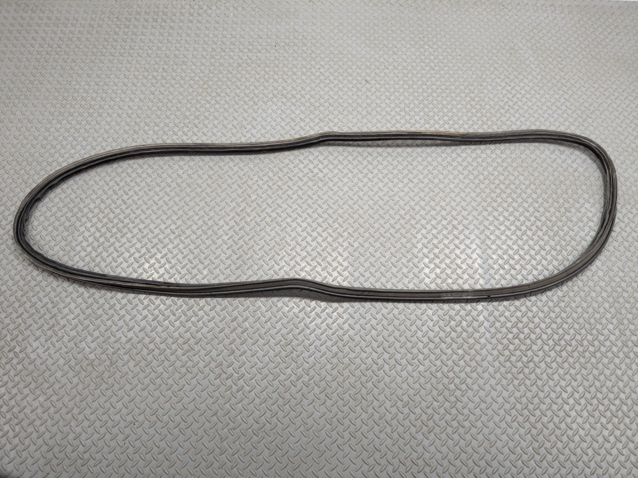 2007 - 2009 ACURA MDX OEM REAR TRUNK LID SEAL WEATHER STRIPING RUBBER
