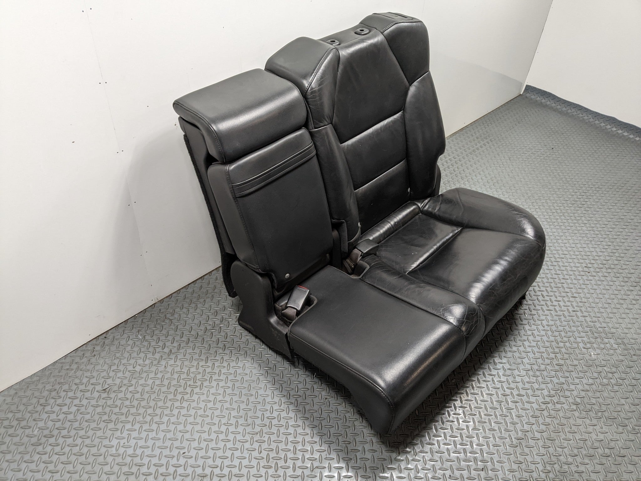 2007 - 2009 ACURA MDX OEM REAR LEFT SIDE 2ND ROW SEAT ASSEMBLY BLACK LEATHER