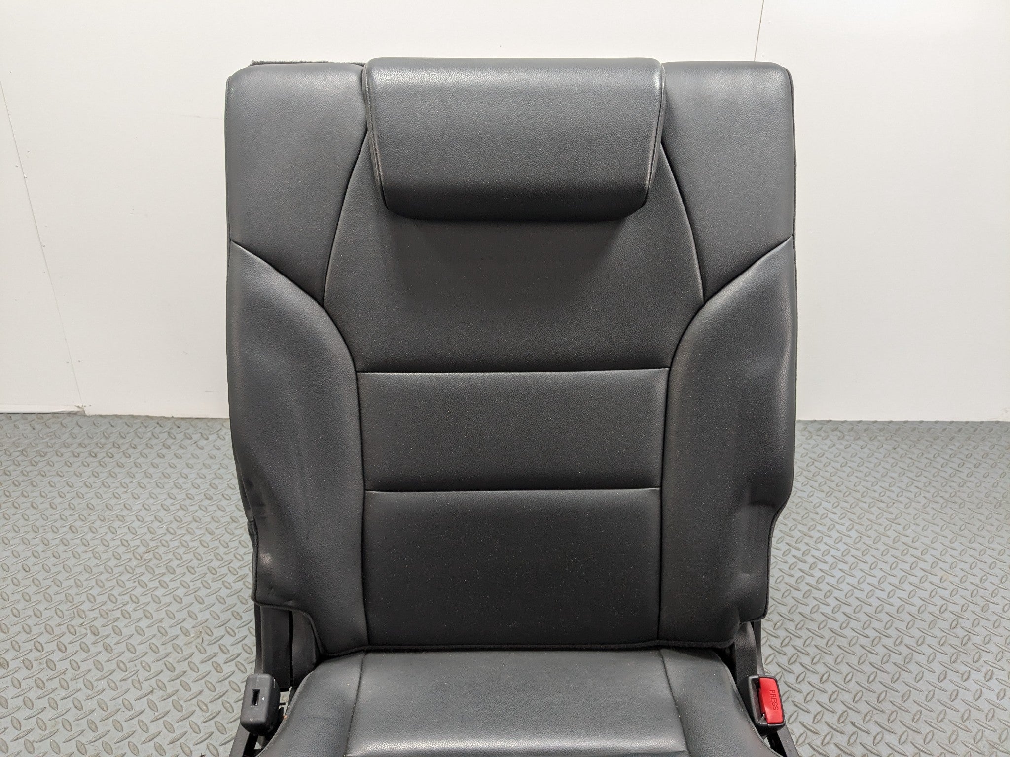 2007 - 2009 ACURA MDX OEM REAR LEFT SIDE 3RD ROW SEAT ASSEMBLY BLACK LEATHER