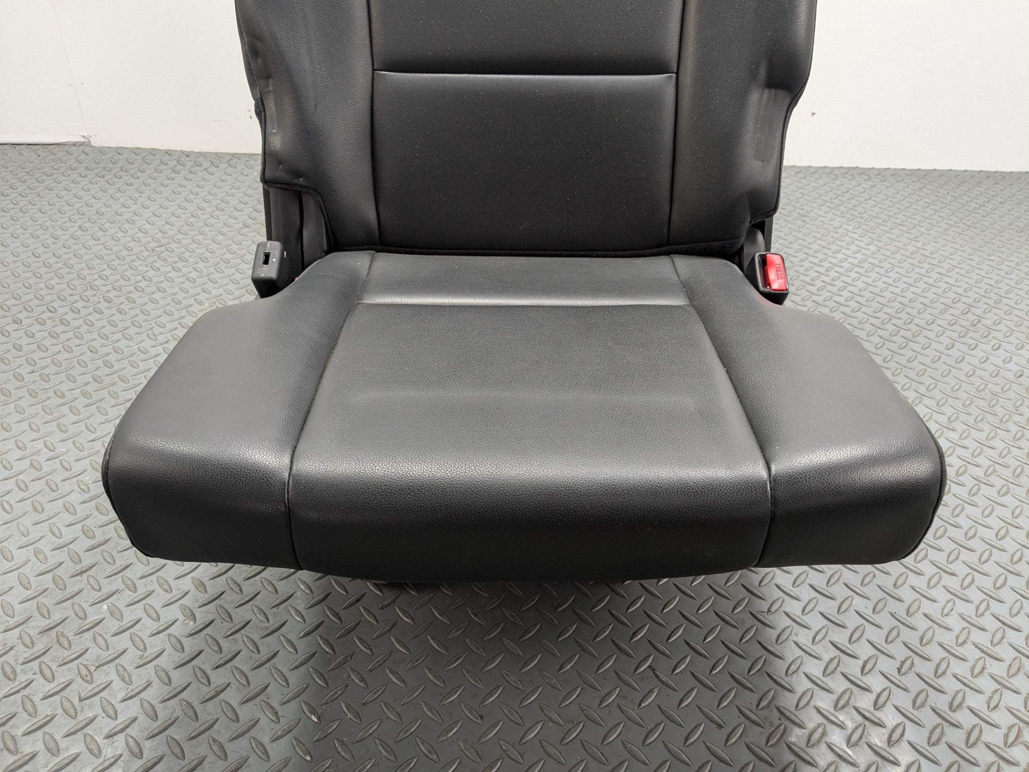 2007 - 2009 ACURA MDX OEM REAR LEFT SIDE 3RD ROW SEAT ASSEMBLY BLACK LEATHER