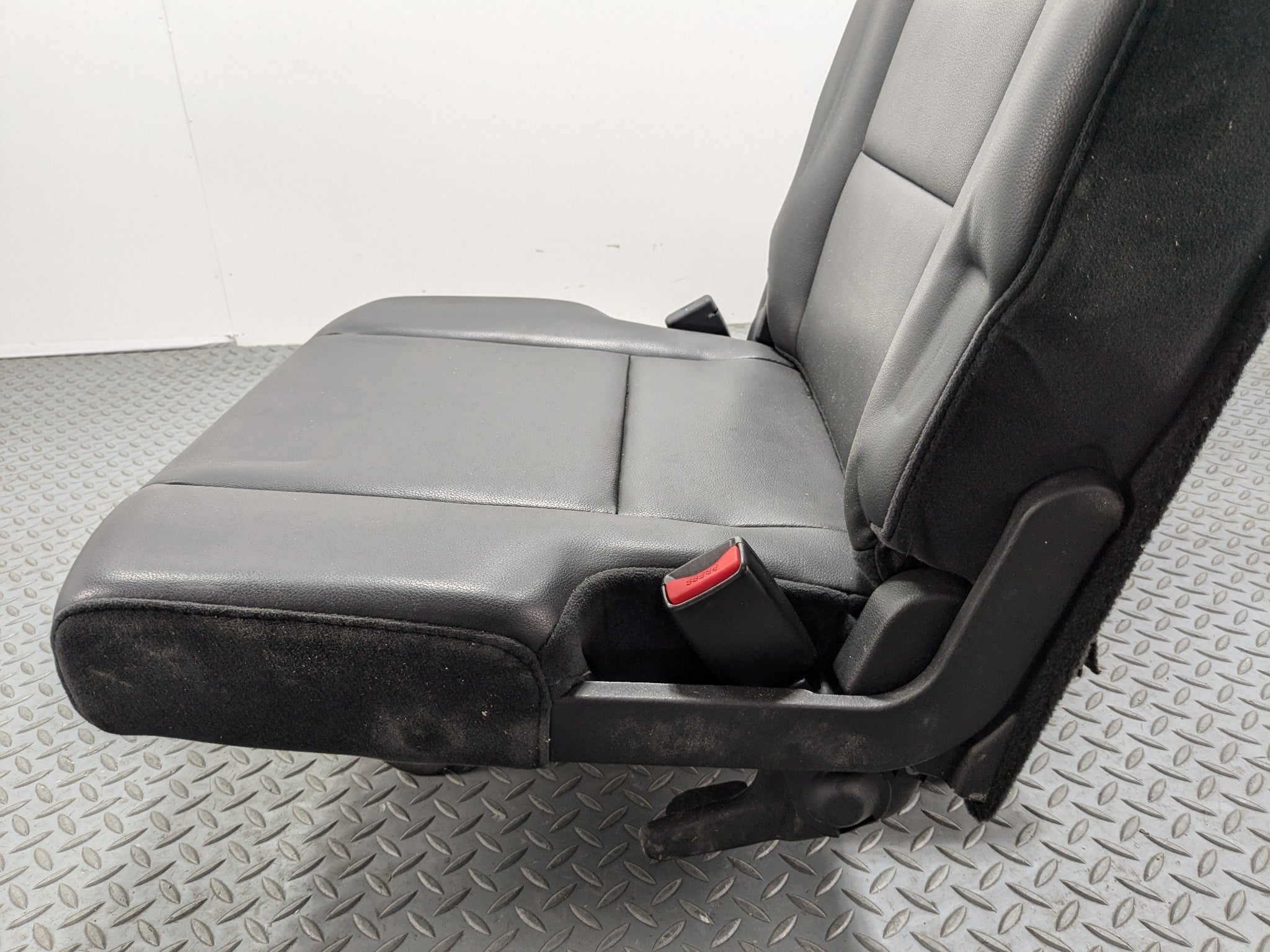 2007 - 2009 ACURA MDX OEM REAR LEFT SIDE 3RD ROW SEAT ASSEMBLY BLACK LEATHER