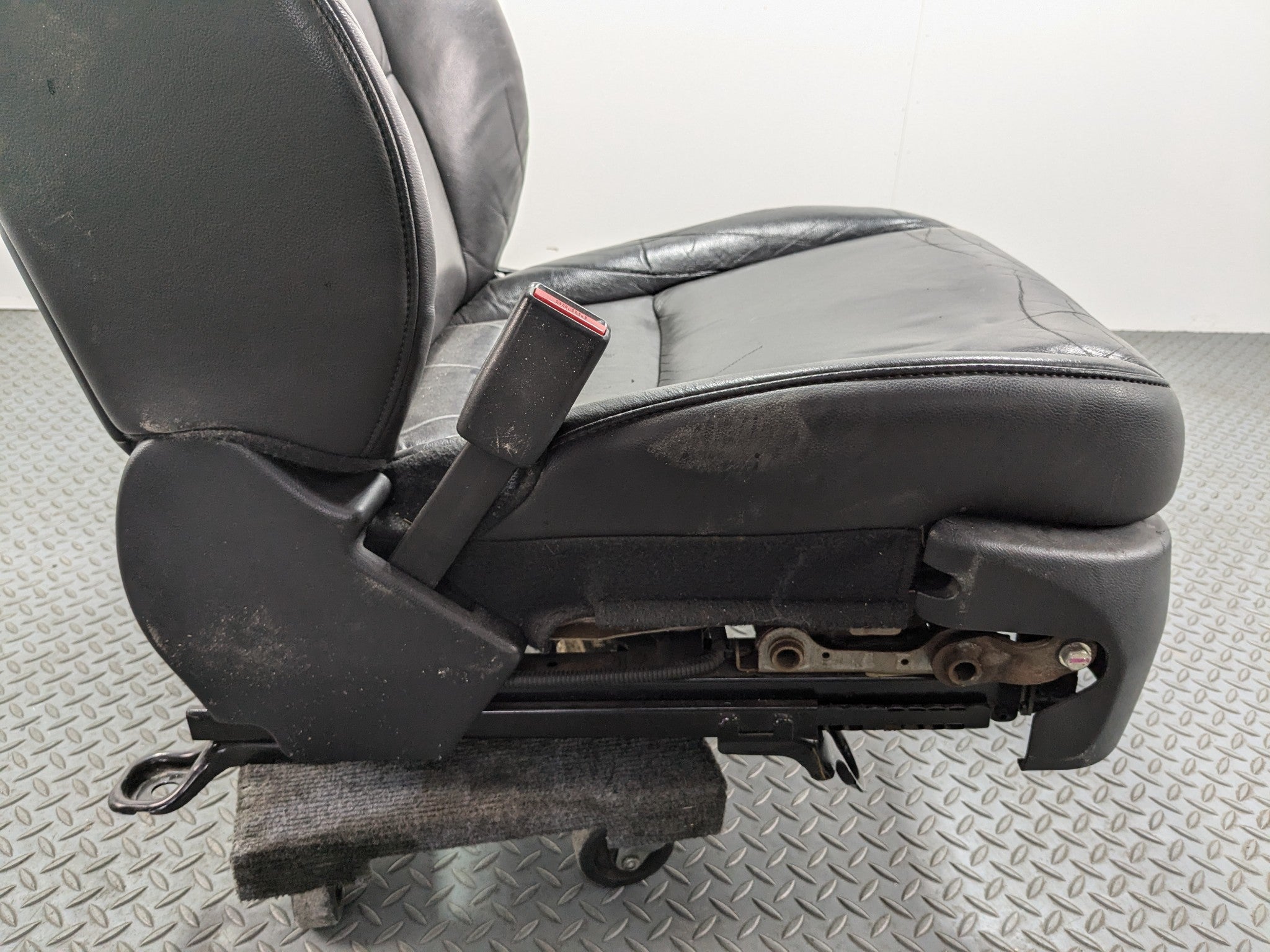 2007 - 2009 ACURA MDX OEM DRIVER SIDE SEAT ASSEMBLY BLACK LEATHER FRONT LEFT