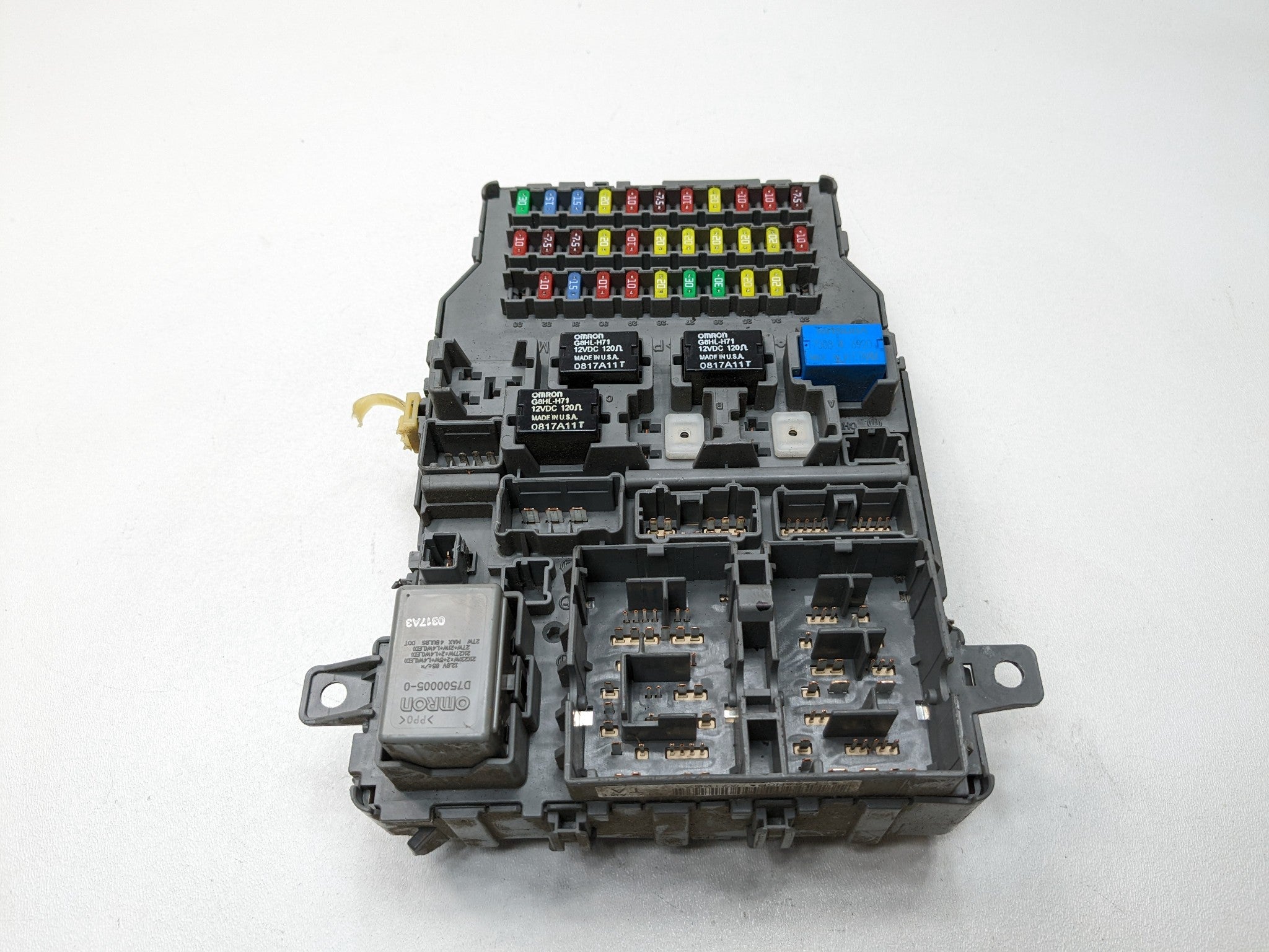 2007 - 2009 ACURA MDX OEM CABIN FUSE BOX DASH INTERIOR RELAY JUNCTION BLOCK