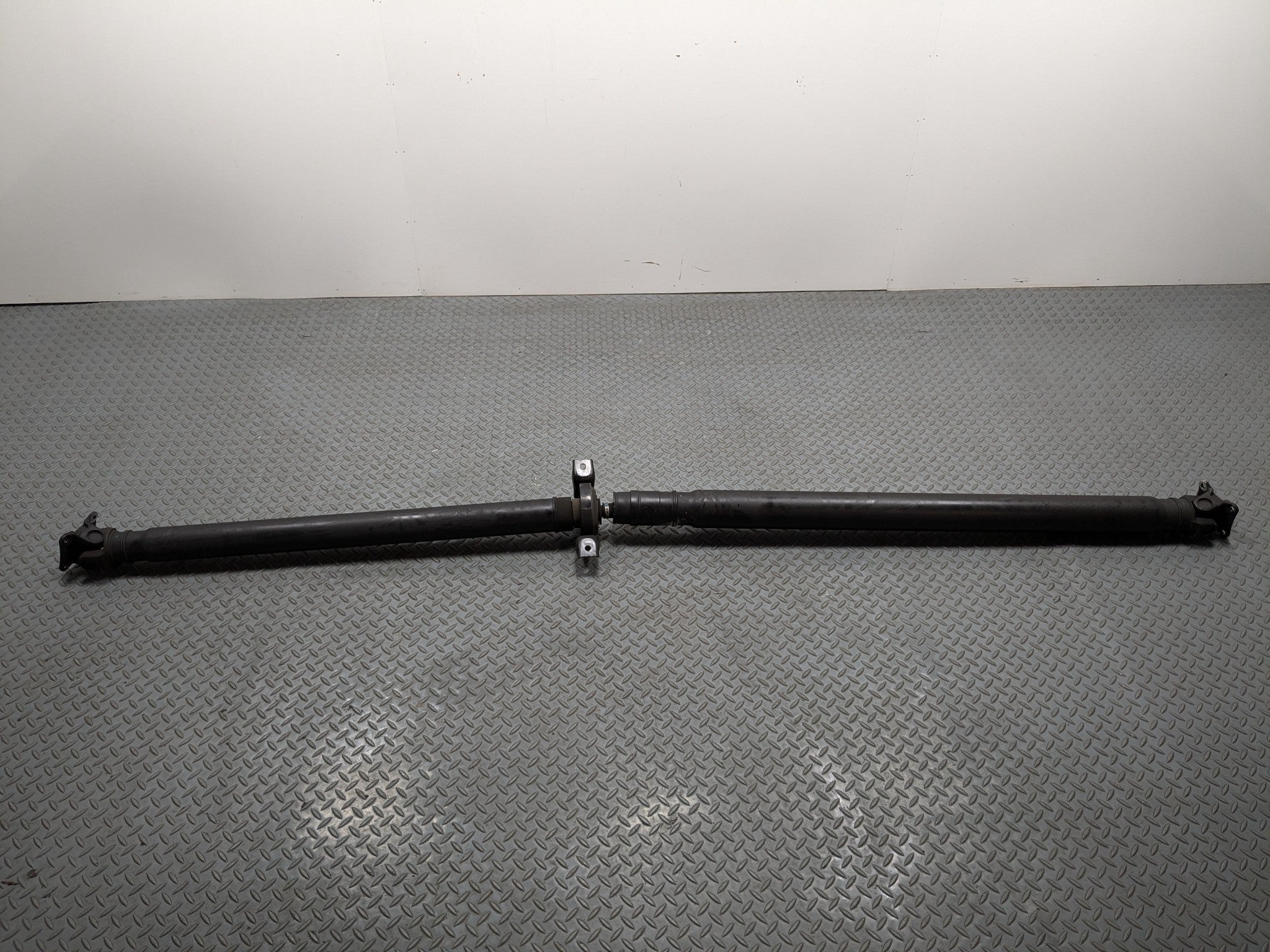 2007 - 2009 ACURA MDX OEM REAR DRIVE SHAFT CARDAN PROPELLER ASSEMBLY
