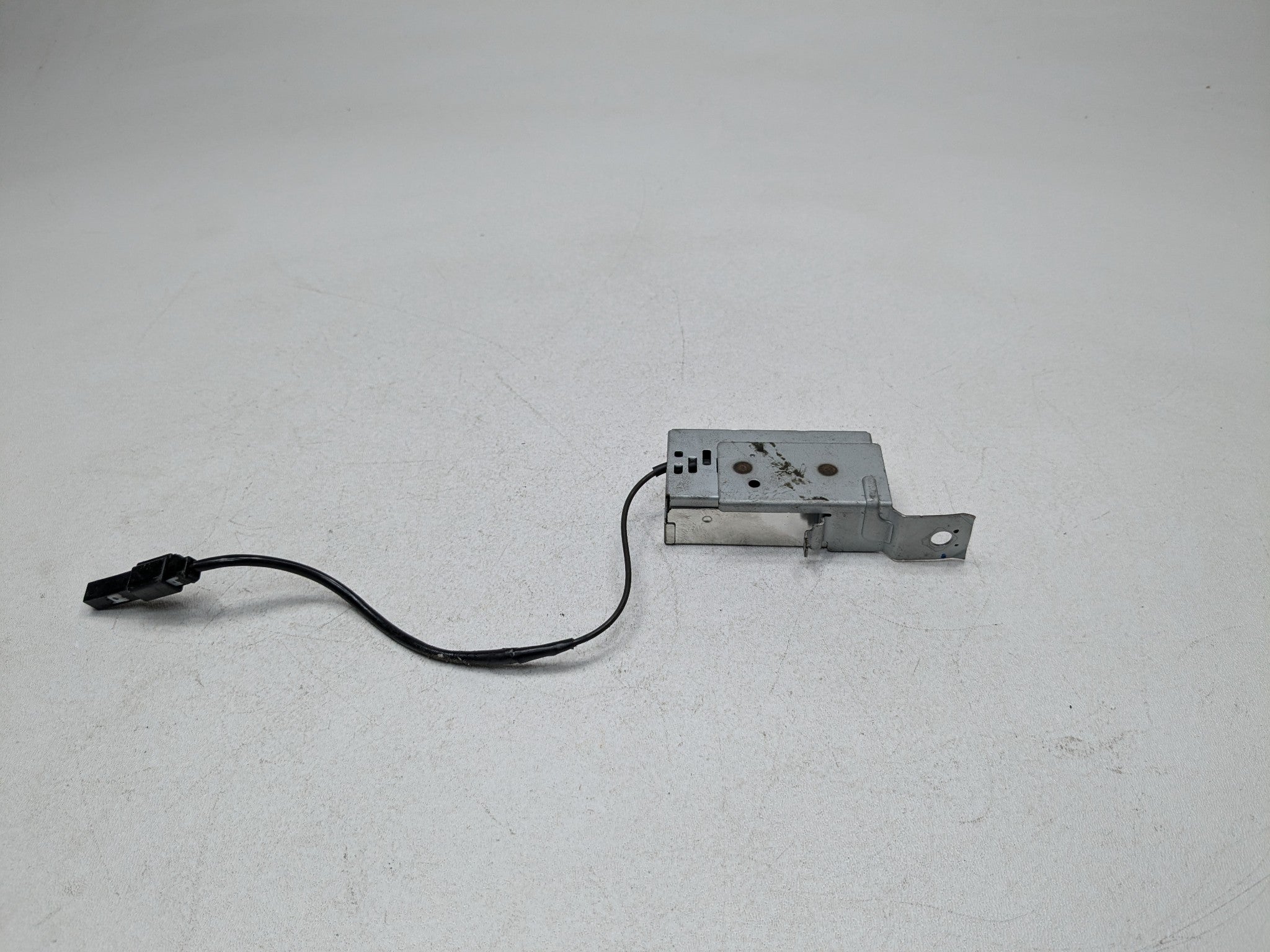 2007 - 2009 ACURA MDX OEM RADIO ANTENNA AMPLIFIER MODULE ASSEMBLY