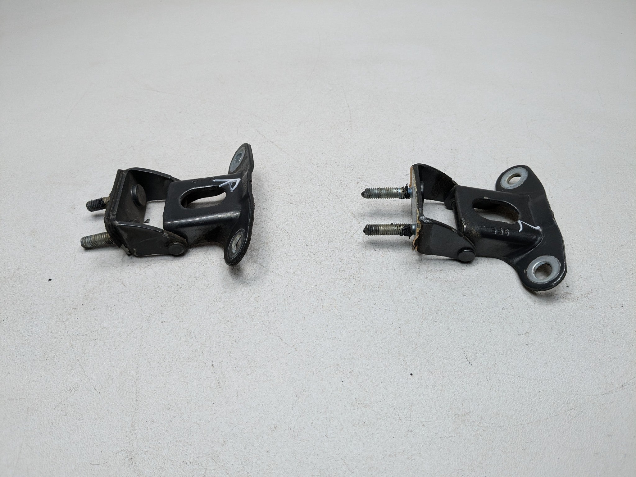 2007 - 2009 ACURA MDX OEM GATE HINGES SET TRUNK LID REAR LEFT AND RIGHT SIDE