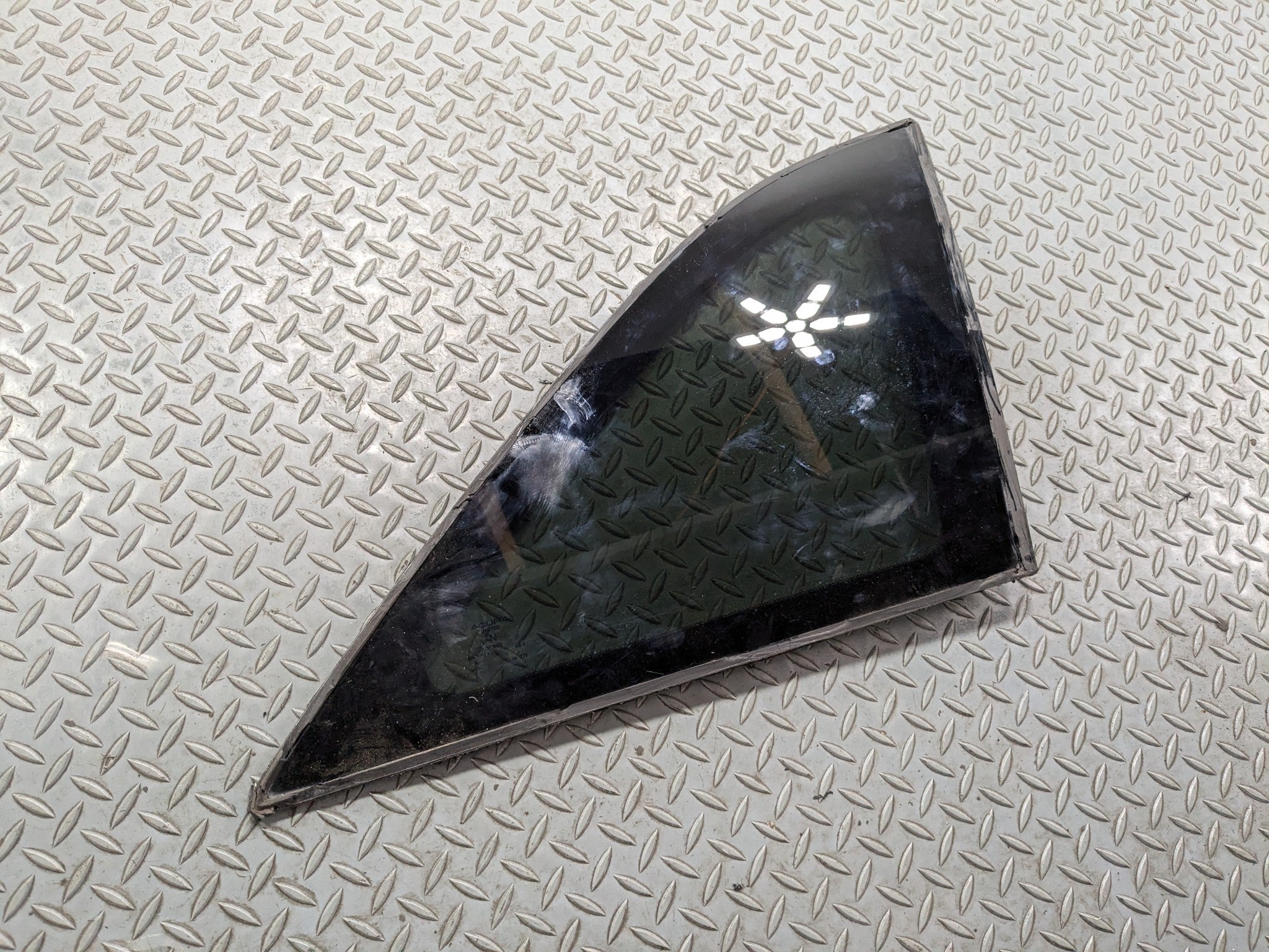 2007 - 2009 ACURA MDX OEM QUARTER GLASS DOOR WINDOW REAR RIGHT PASSENGER SIDE