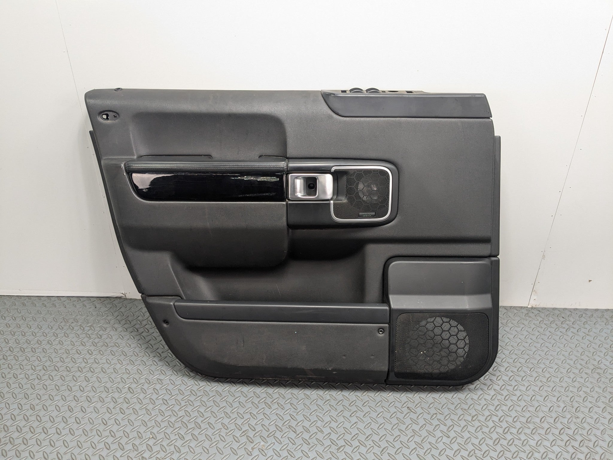 2010 - 2012 LAND ROVER RANGE ROVER OEM FRONT LEFT SIDE INTERIOR DOOR TRIM PANEL