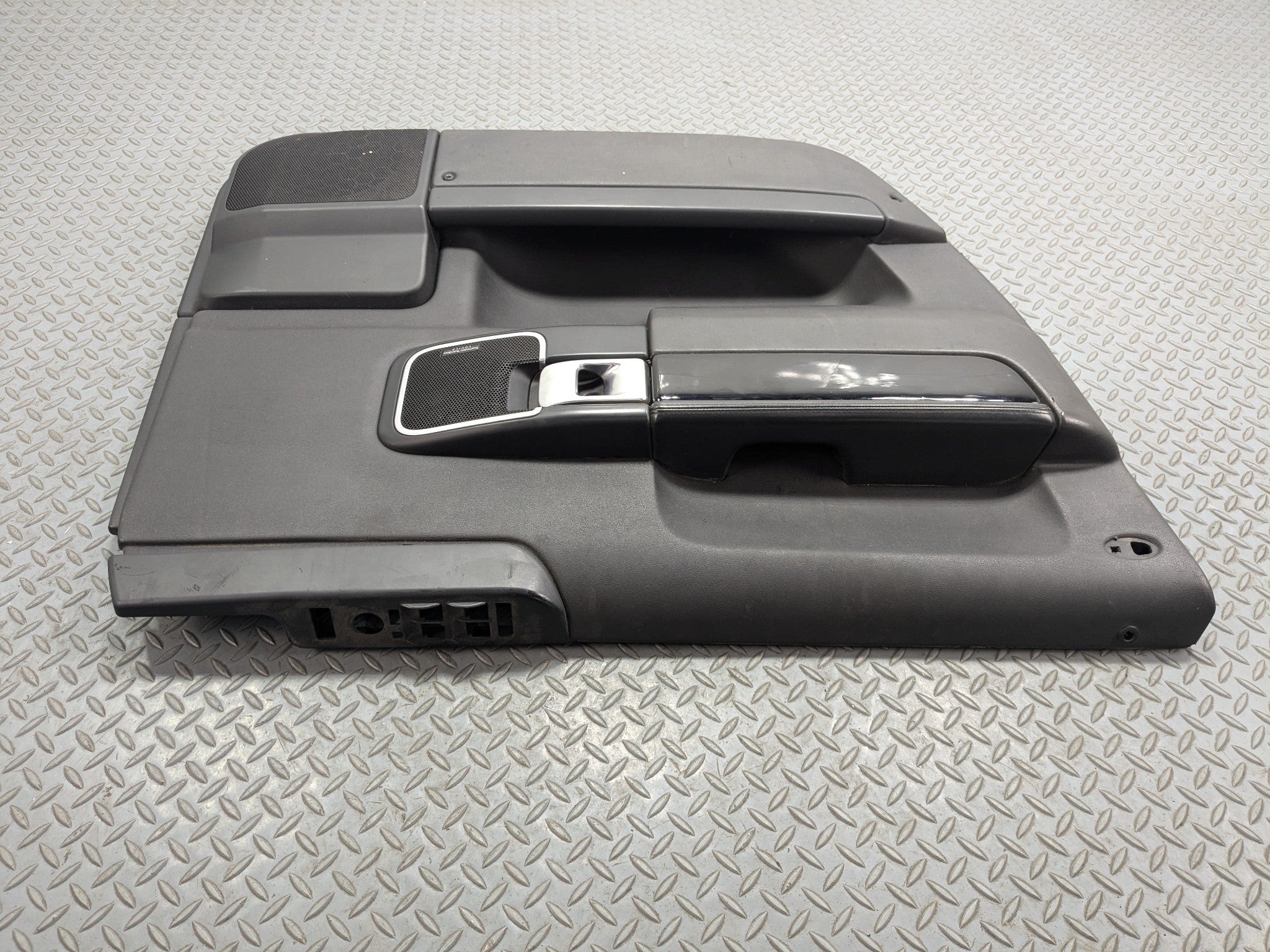 2010 - 2012 LAND ROVER RANGE ROVER OEM FRONT LEFT SIDE INTERIOR DOOR TRIM PANEL