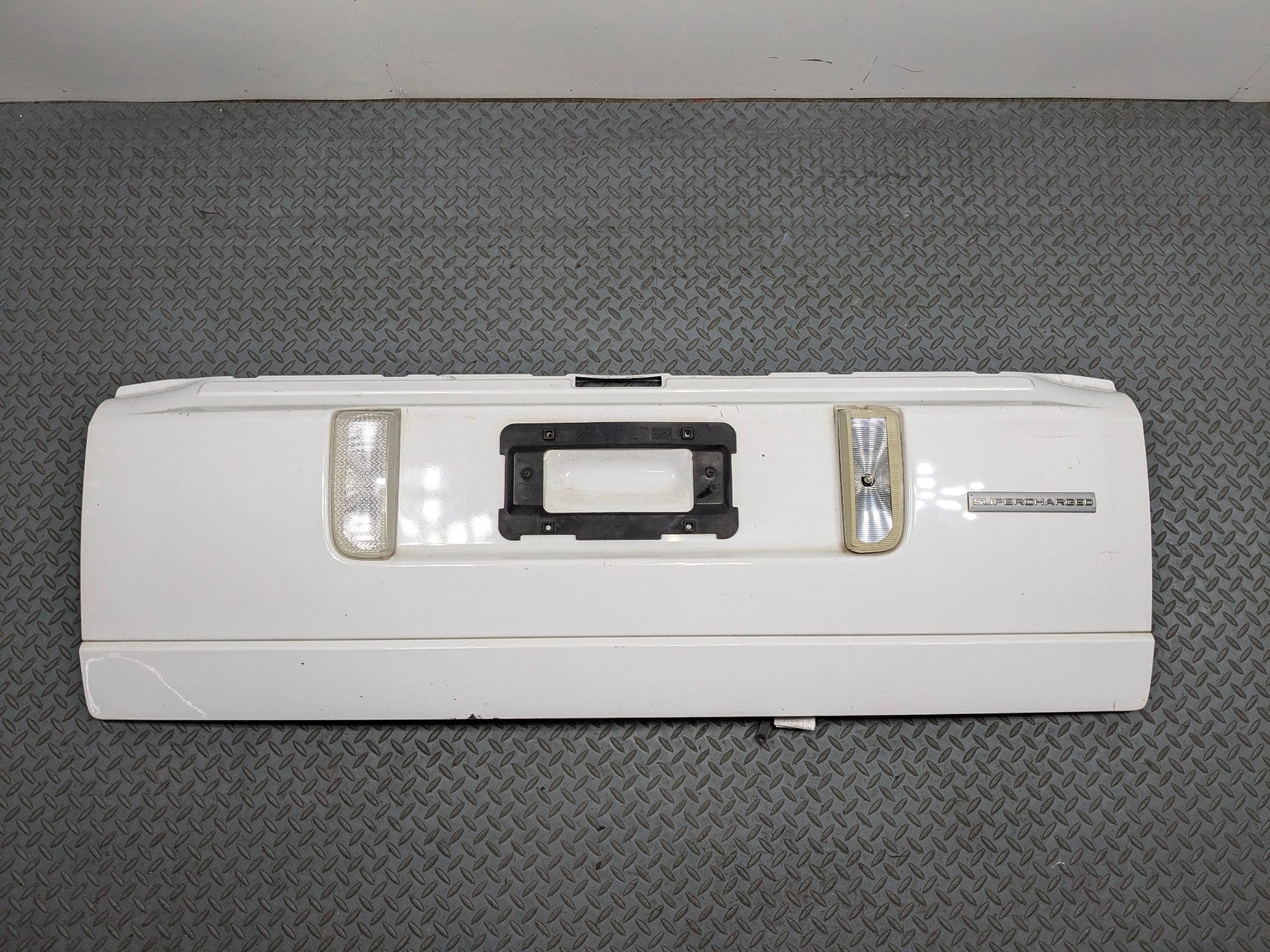 2010 - 2012 LAND ROVER RANGE ROVER OEM LOWER TAILGATE TRUNK LID SHELL PANEL