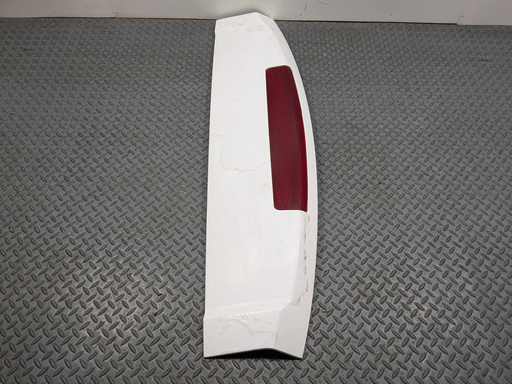 2010 - 2012 LAND ROVER RANGE ROVER OEM REAR SPOILER WING WHITE WITH STOP LIGHT