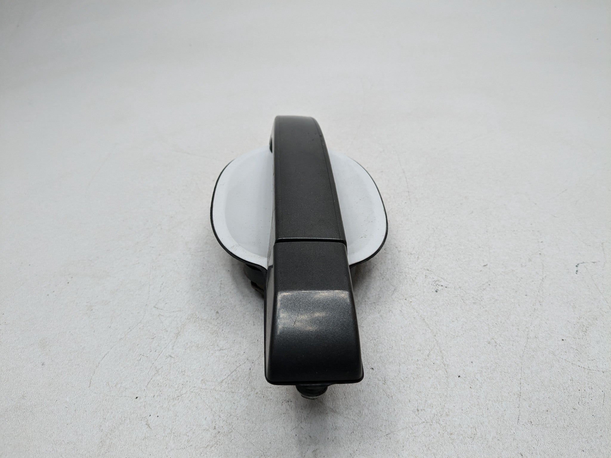 2010 - 2012 LAND ROVER RANGE ROVER OEM EXTERIOR DOOR HANDLE FRONT RIGHT SIDE