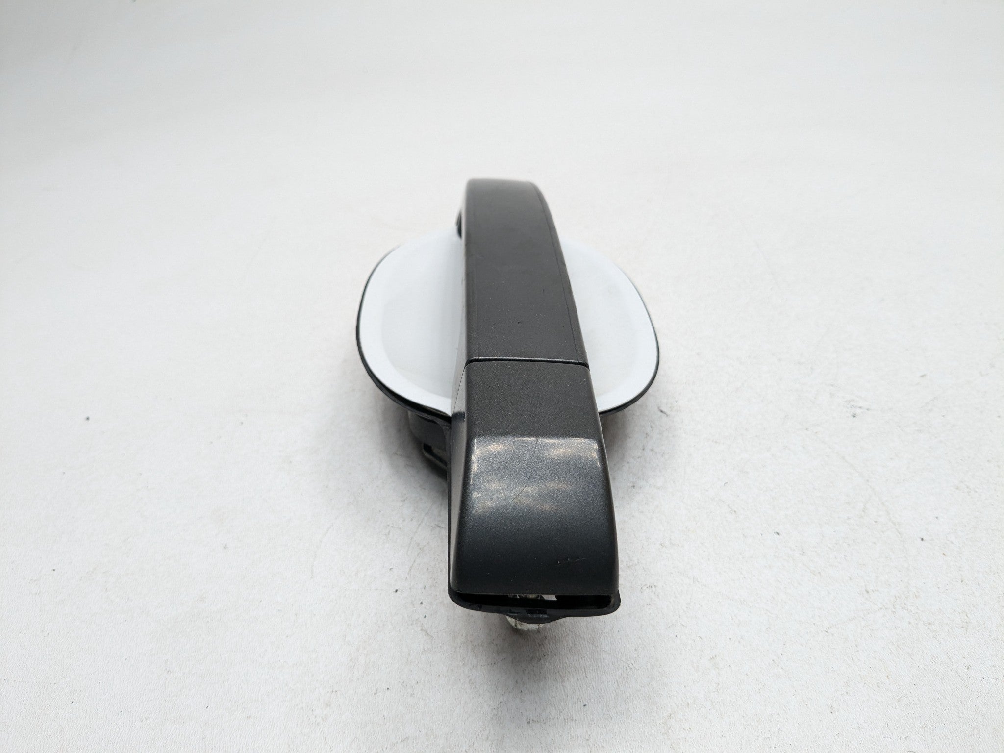 2010 - 2012 LAND ROVER RANGE ROVER OEM EXTERIOR DOOR HANDLE REAR RIGHT SIDE