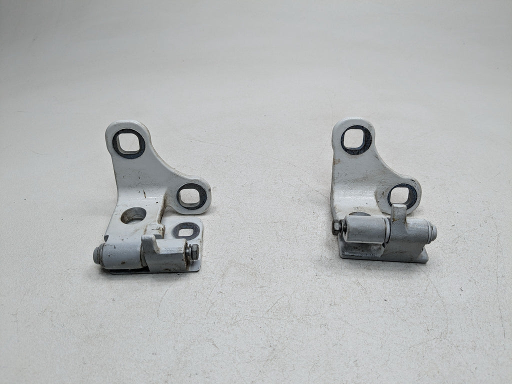 2010 - 2012 LAND ROVER RANGE ROVER OEM REAR LEFT UPPER AND LOWER DOOR HINGES