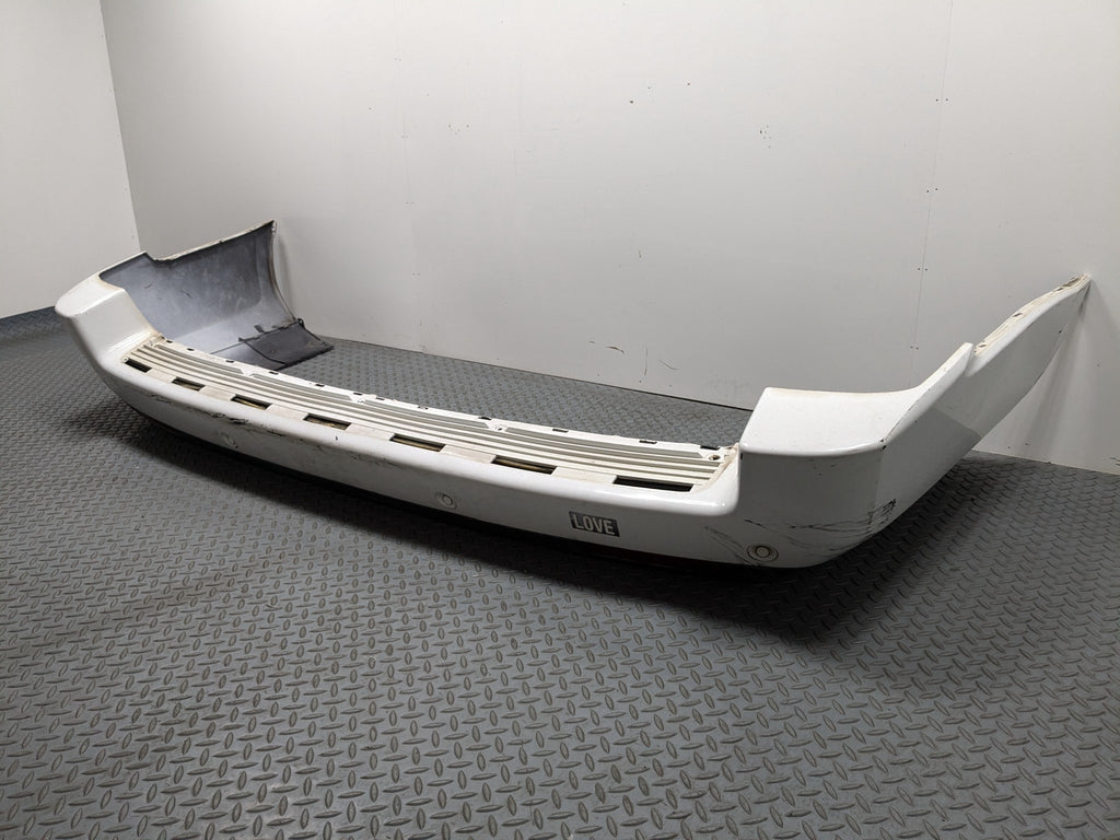 2010 - 2012 LAND ROVER RANGE ROVER OEM REAR BUMPER COVER PANEL ASSEMBLY WHITE