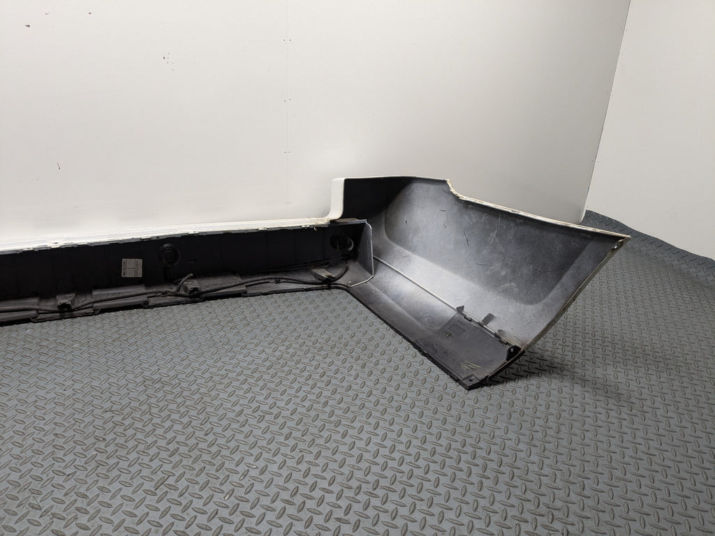 2010 - 2012 LAND ROVER RANGE ROVER OEM REAR BUMPER COVER PANEL ASSEMBLY WHITE