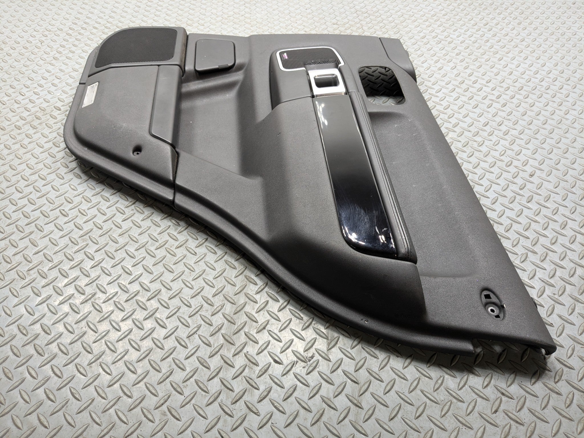 2010 - 2012 LAND ROVER RANGE ROVER OEM REAR RIGHT SIDE INTERIOR DOOR TRIM PANEL