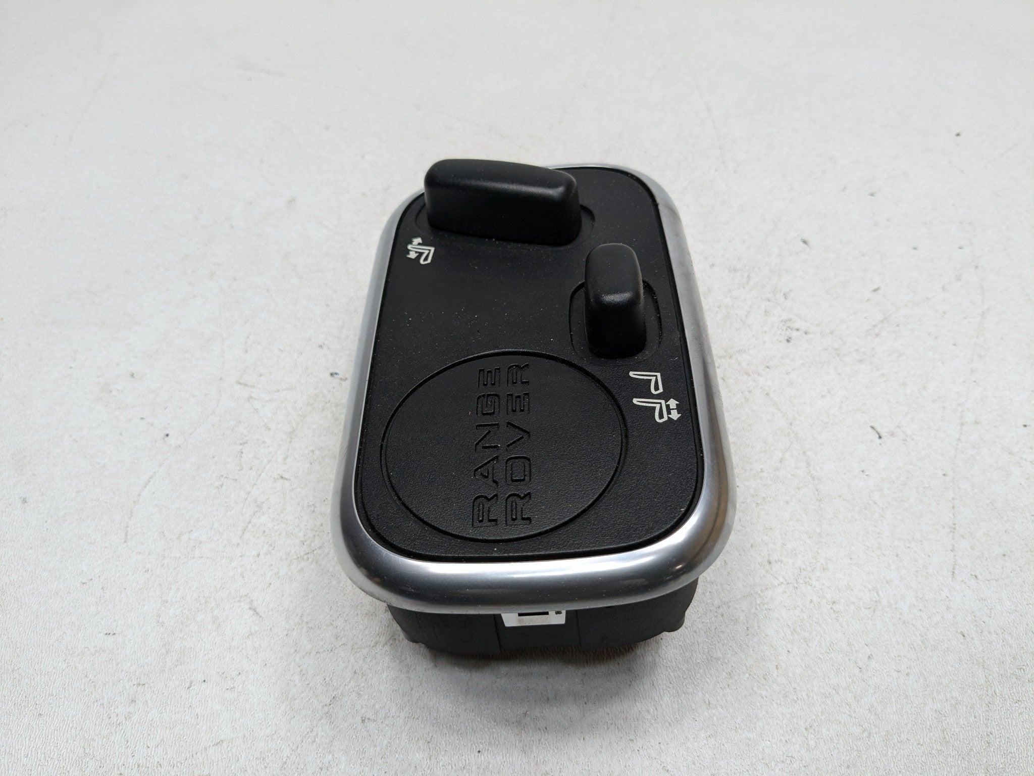 2010 - 2012 LAND ROVER RANGE ROVER OEM SEAT ADJUSTMENT SWITCH REAR RIGHT SIDE
