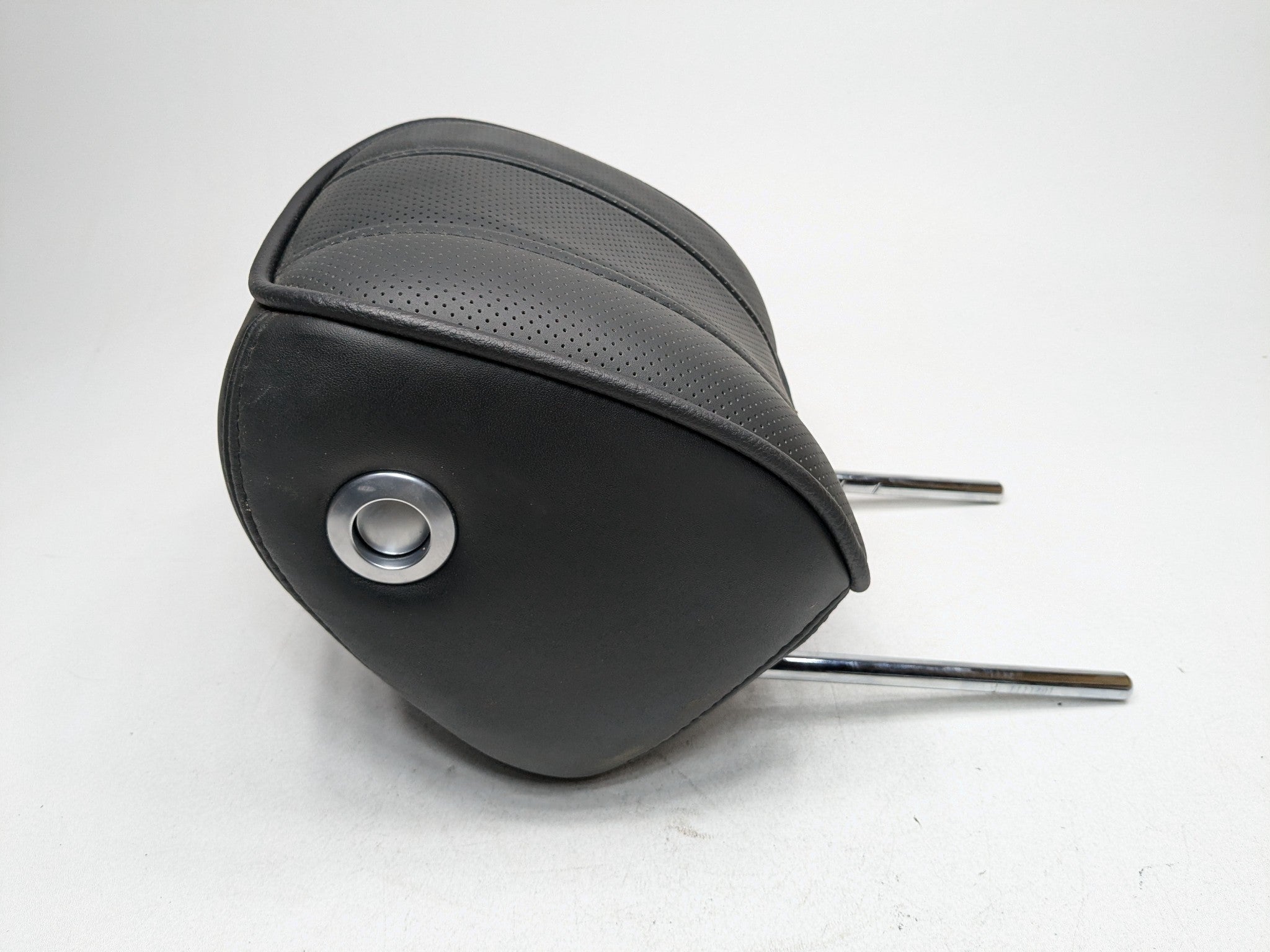 2010 - 2012 LAND ROVER RANGE ROVER OEM HEADREST BLACK LEATHER REAR LEFT SIDE